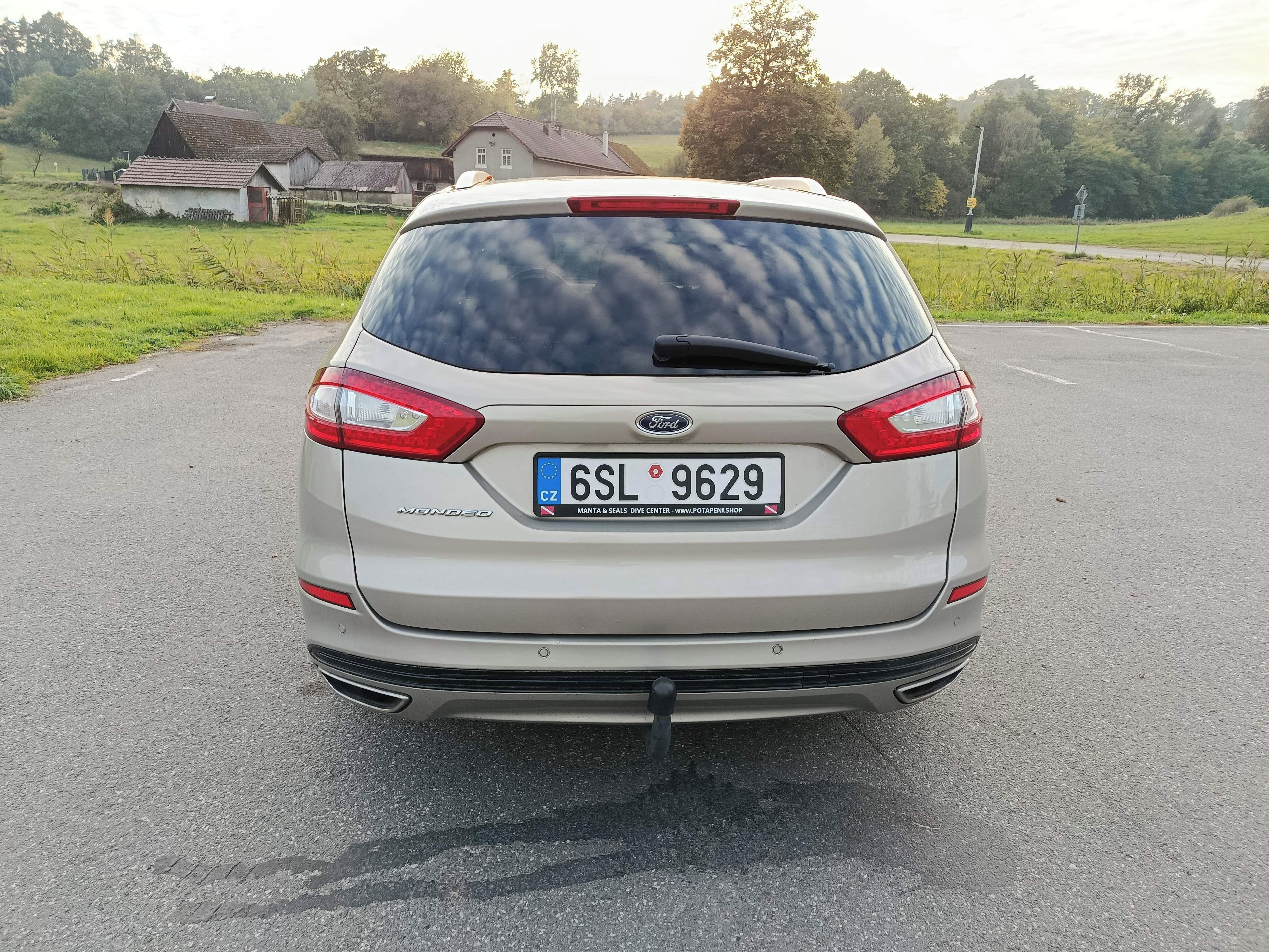 Ford Mondeo, Ford Mondeo mk5 - fotka 6