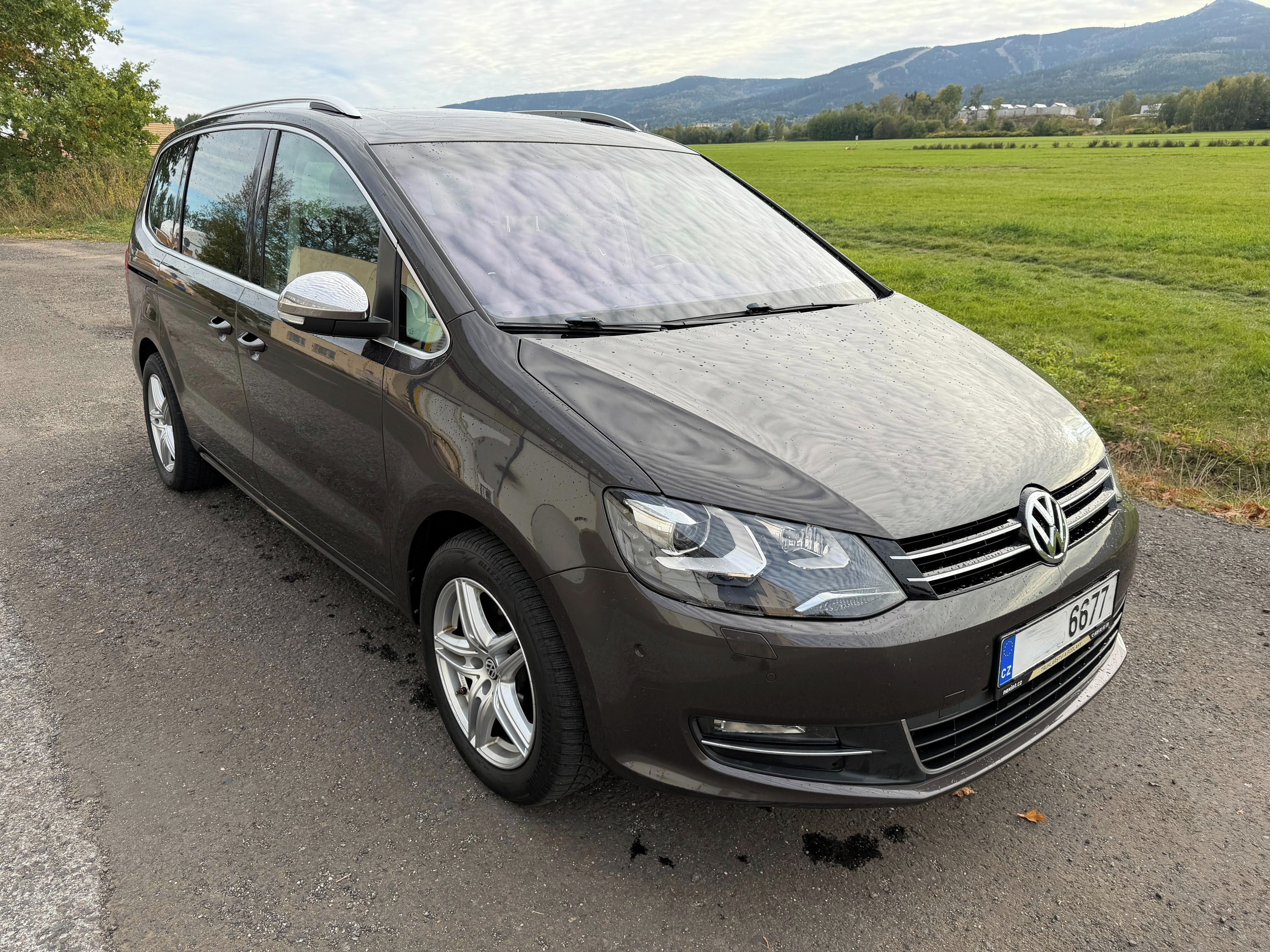 Volkswagen Sharan, 2.0 TDI 103kw 4Motion Highline - fotka 3