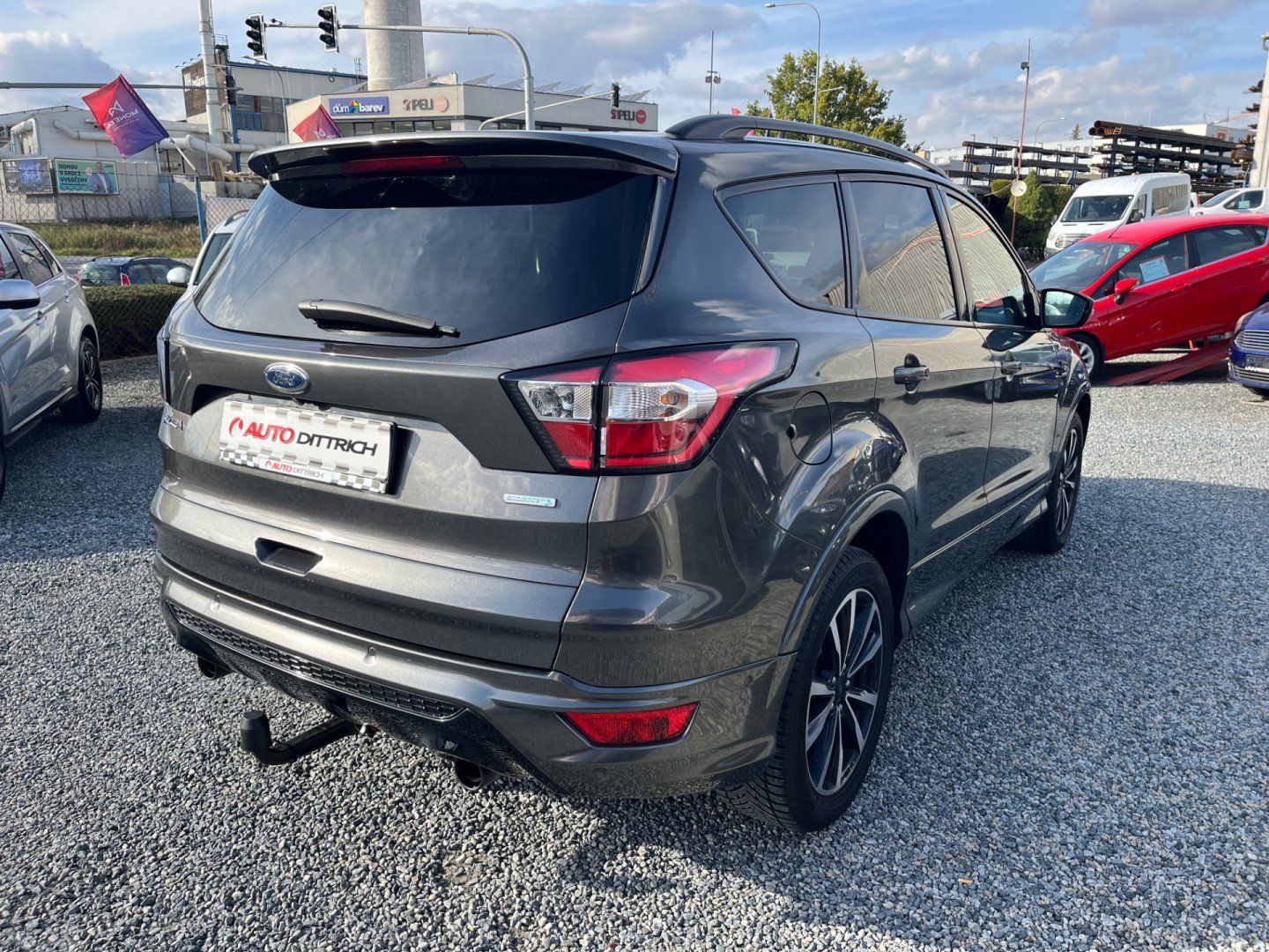 Ford Kuga, 1.5 EB ST- LINE - fotka 5