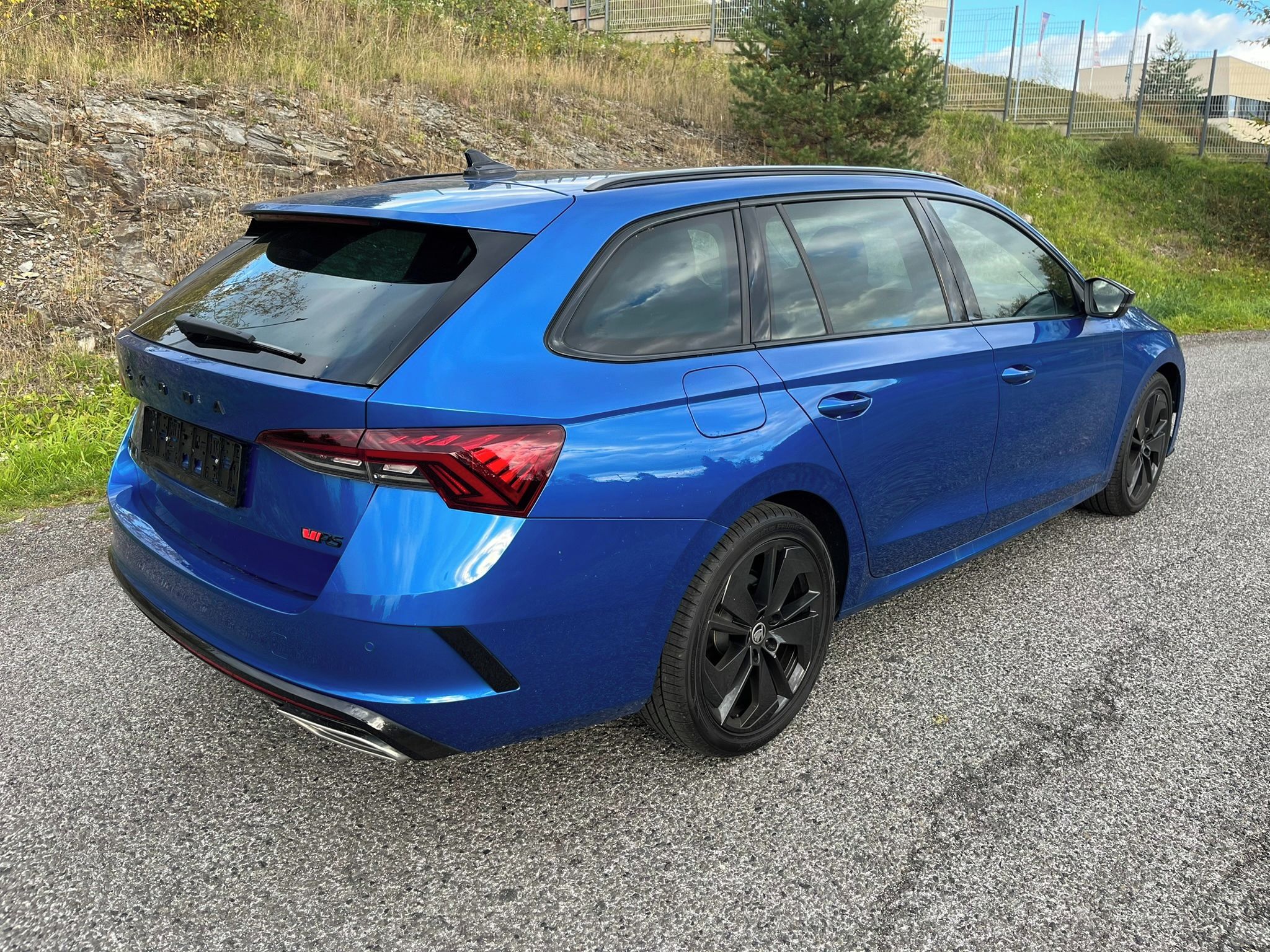 Škoda Octavia, IV RS 2.0TDi DSG FULL SERVIS - fotka 2