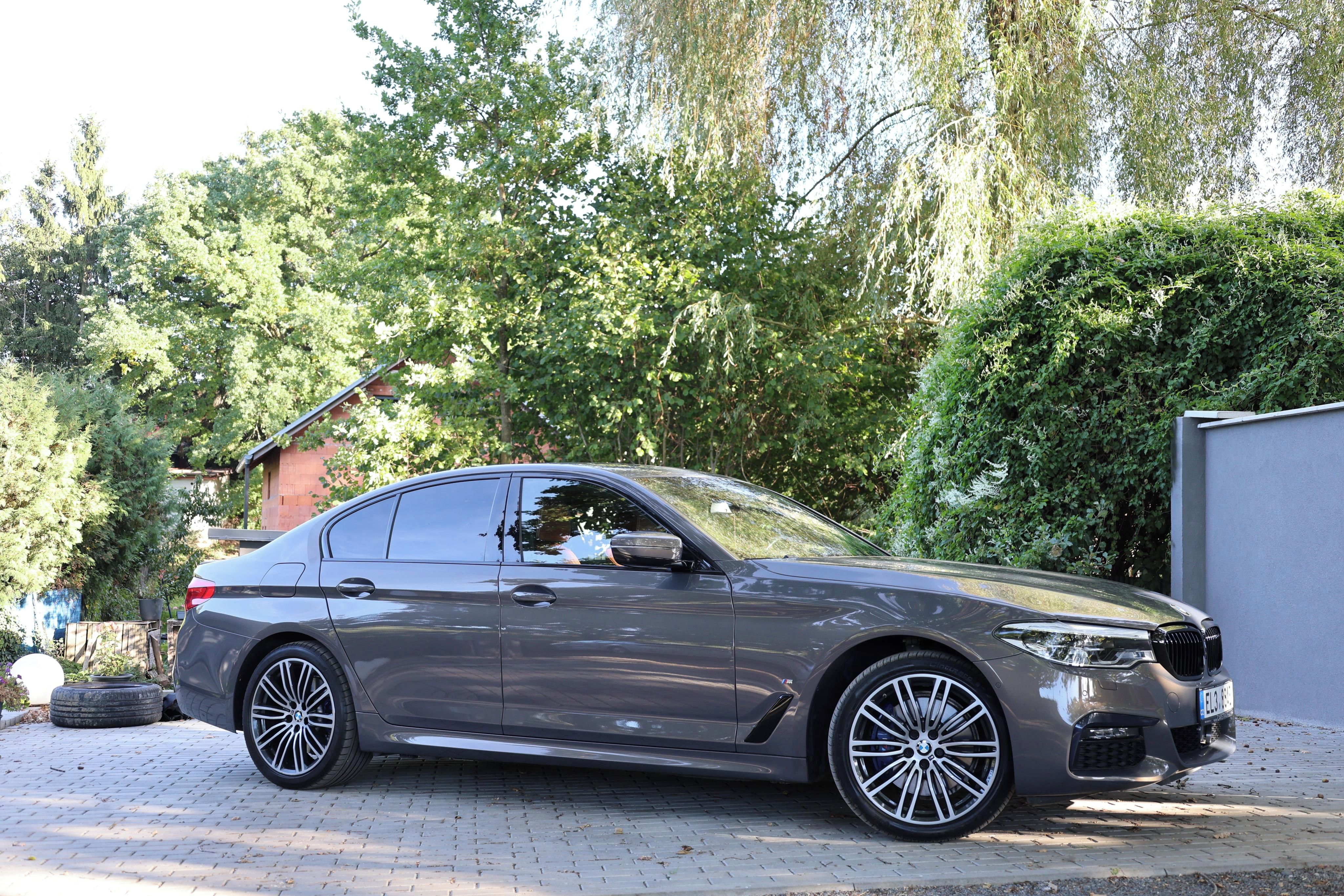 BMW Řada 5, 530e xDrive iPerformance - fotka 3