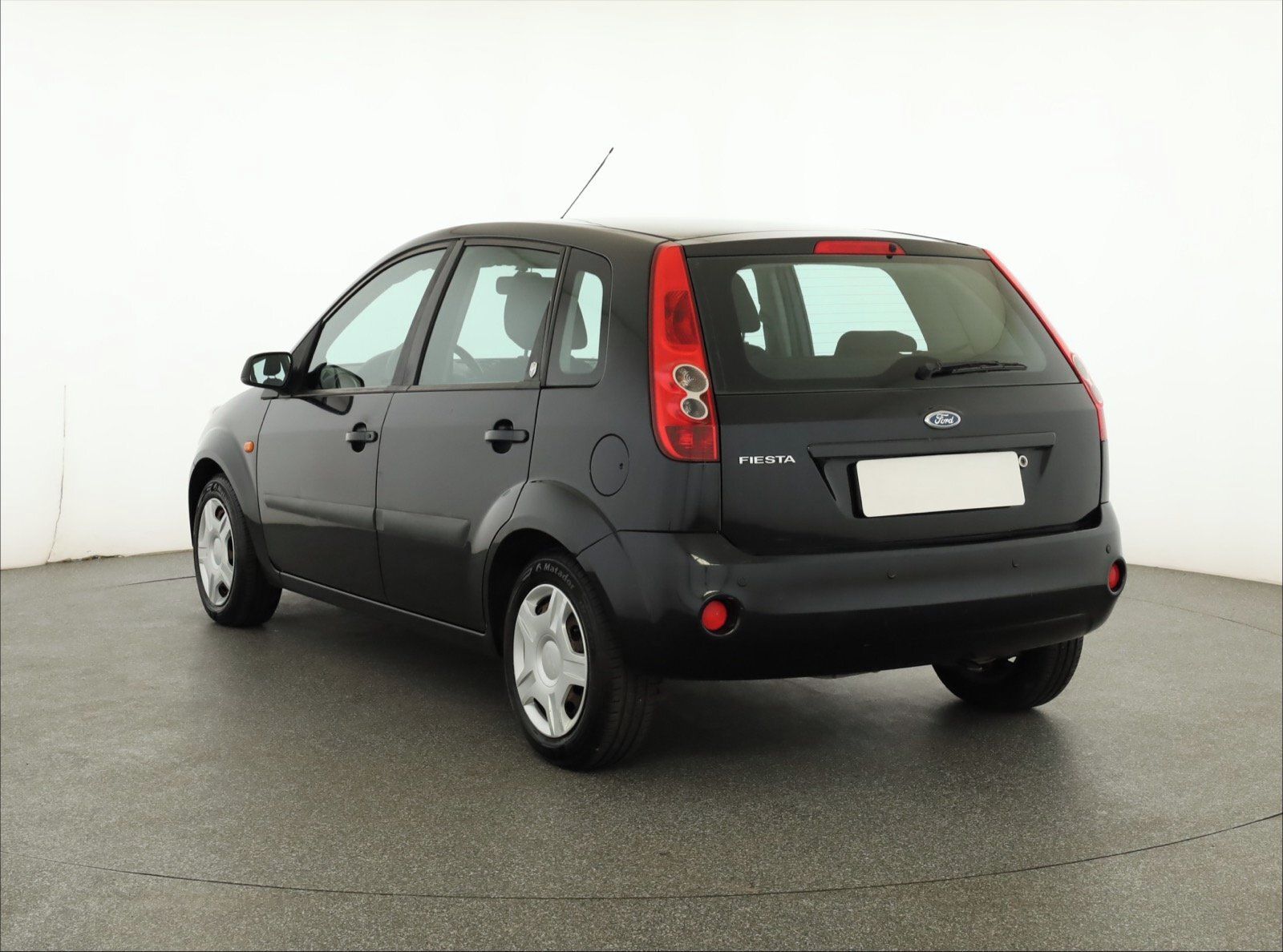 Ford Fiesta, 1.25, Ghia, Parkovací asistent - fotka 4