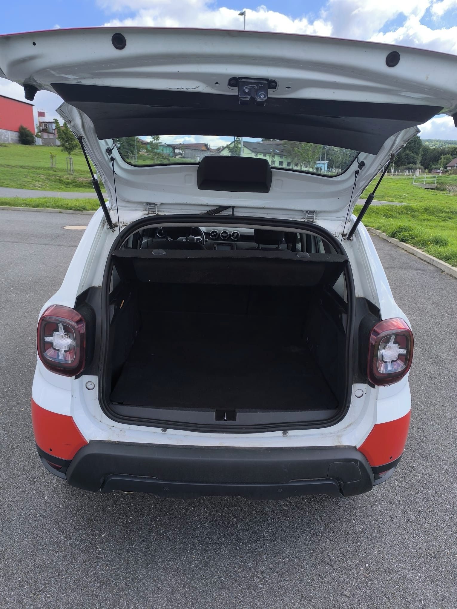 Dacia Duster, Dacia Duster 1.3 TCe 4x4 - fotka 5