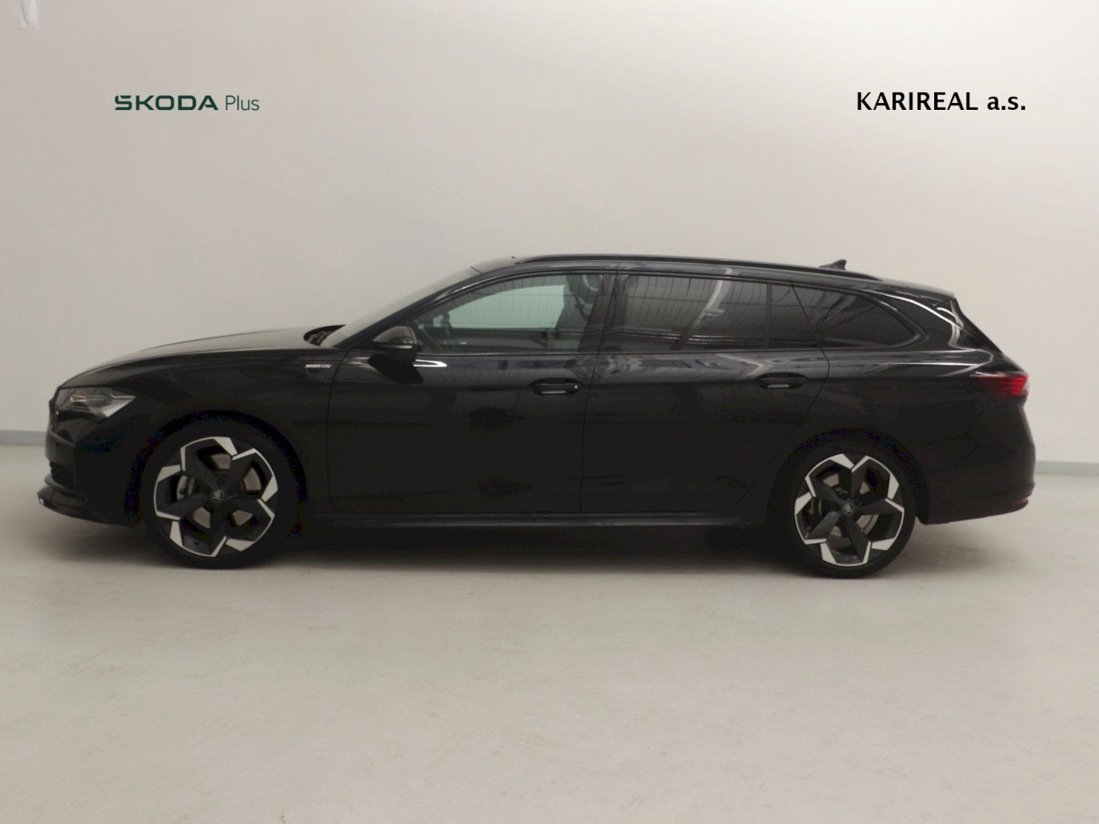 Škoda Superb, TSI 4x4 2.0/195kW SportLine - fotka 3