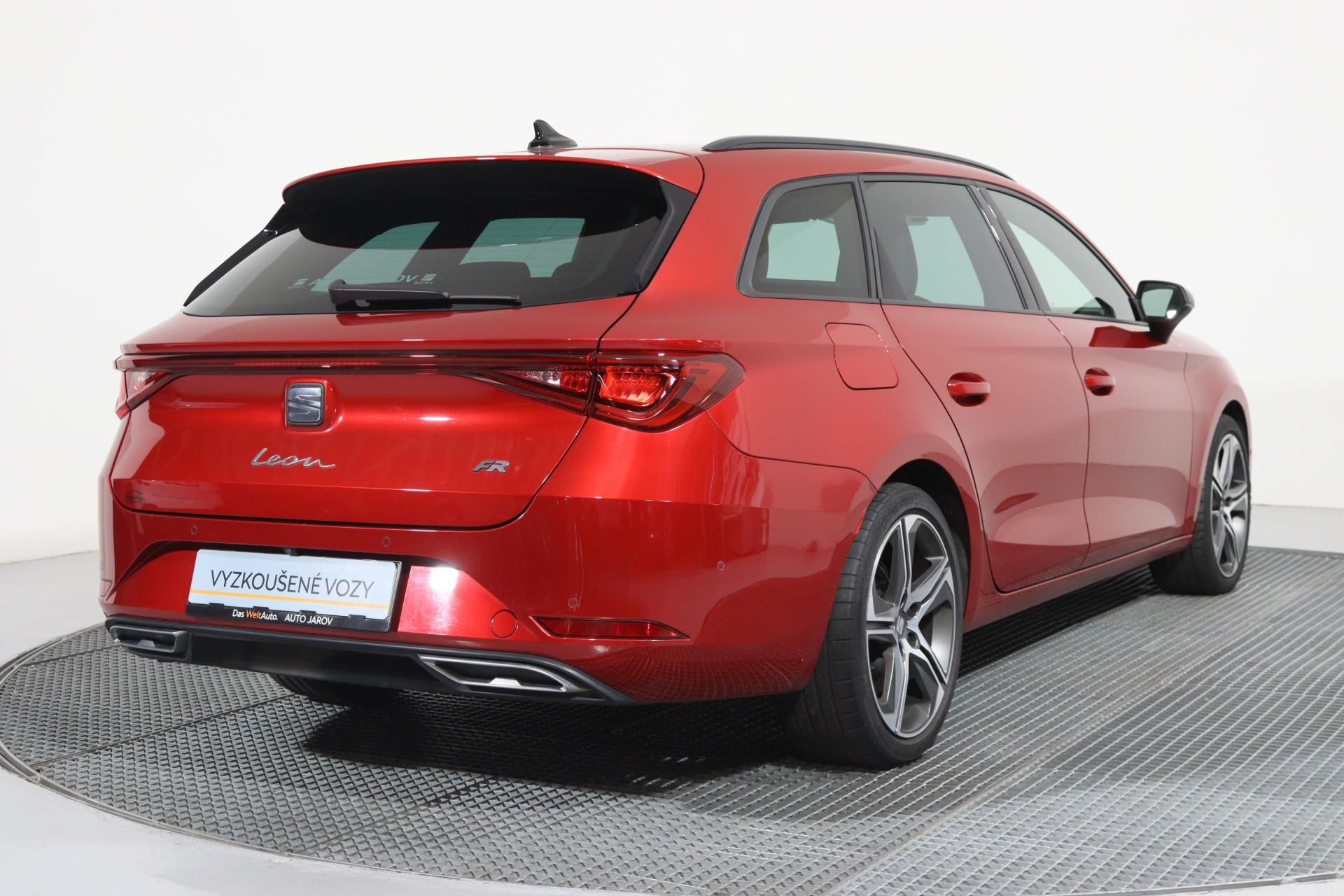 Seat Leon, SP FR 2.0 TSI DSG 140kW/ ACC, - fotka 2