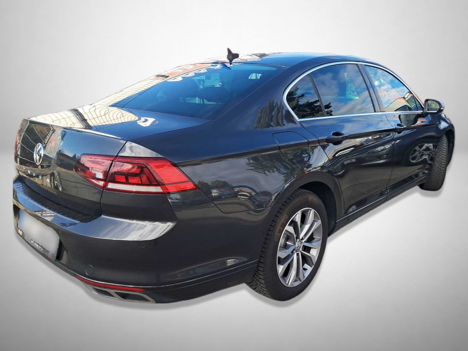 Volkswagen Passat, 1.5 TSI, Automatická klima - fotka 2