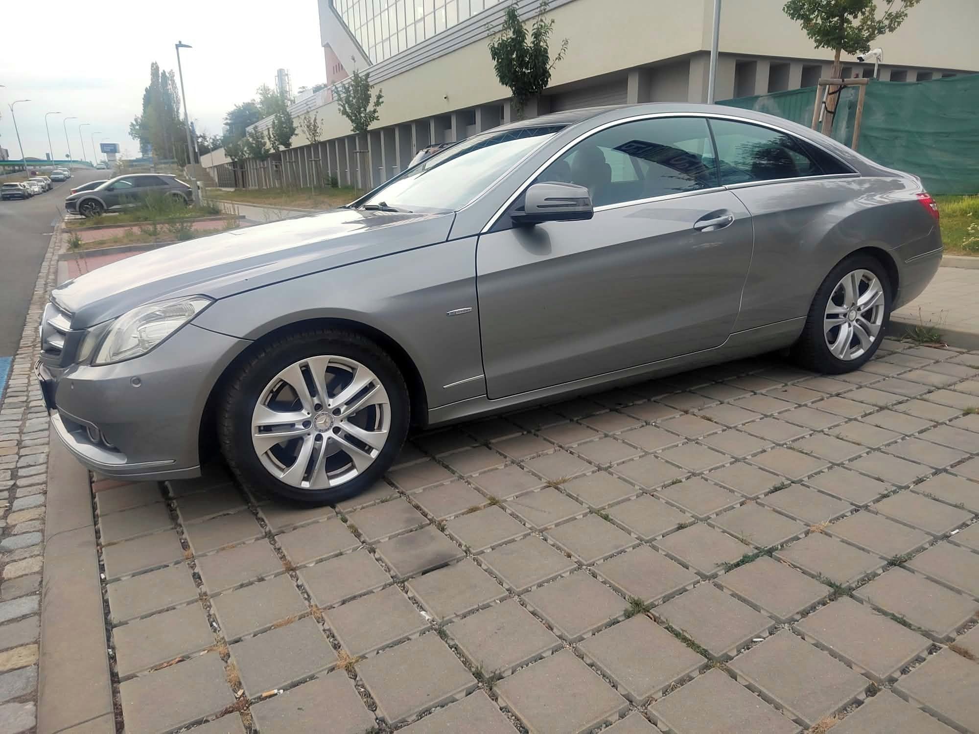 Mercedes-Benz Třídy E, Mercedes E 350 CDI, Kupé - fotka 4