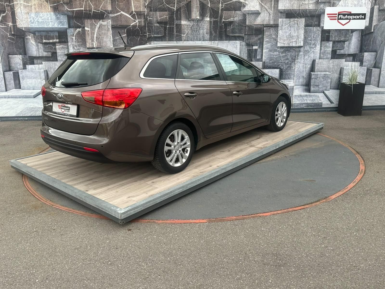Kia Cee´d, 1.4LPG, 73KW, EXCELLECE - fotka 6