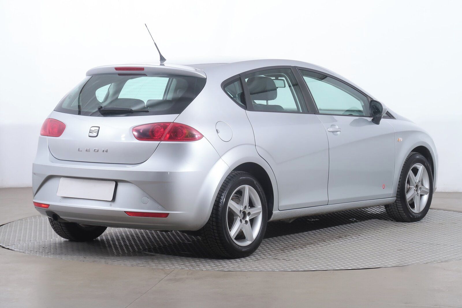 Seat Leon, 1.6 TDI, Reference, Serv.kniha - fotka 5