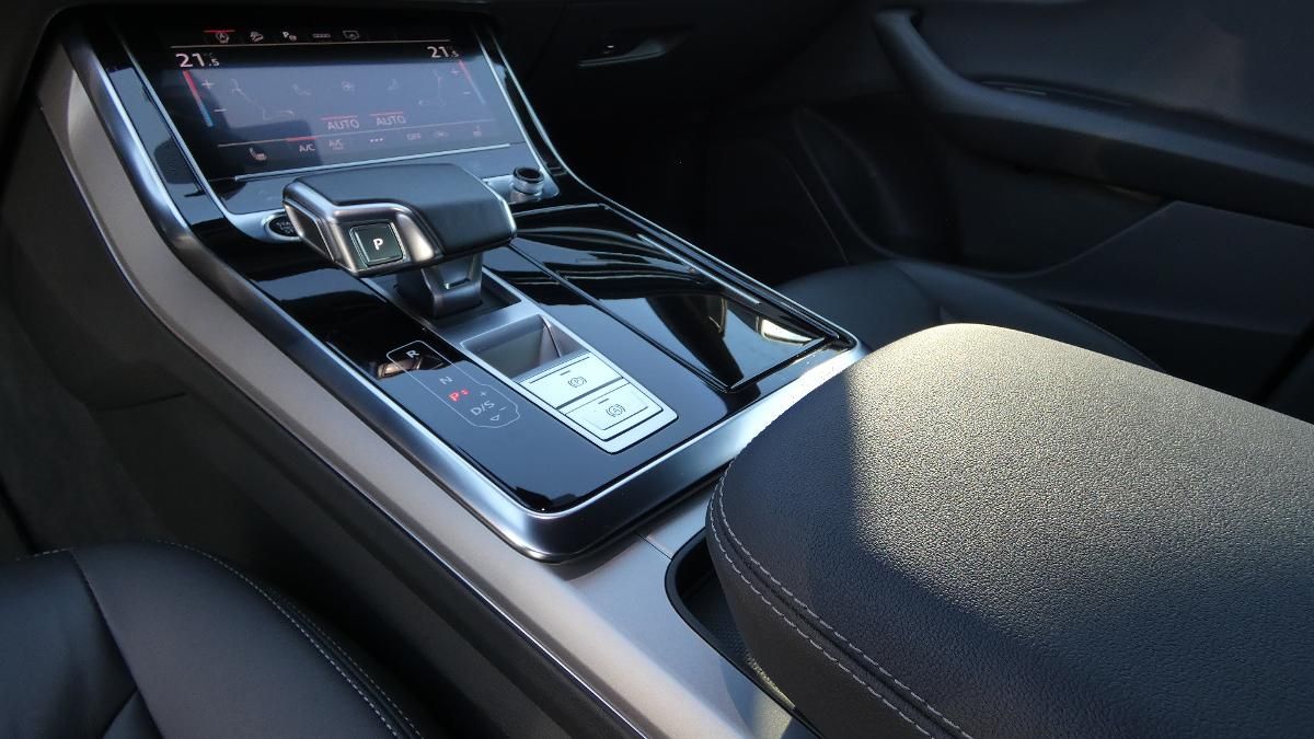 Audi Q8, 55 TFSI quattro tiptronic - fotka 6