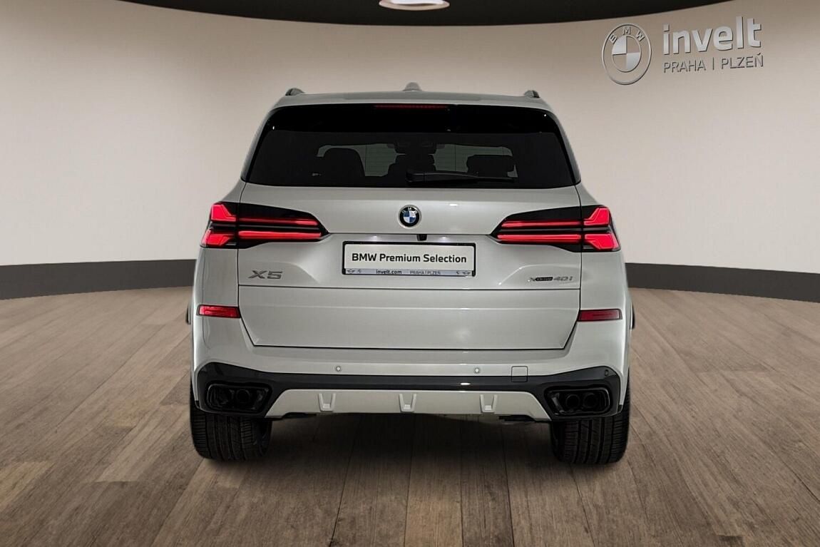BMW X5, xDrive40i - fotka 4