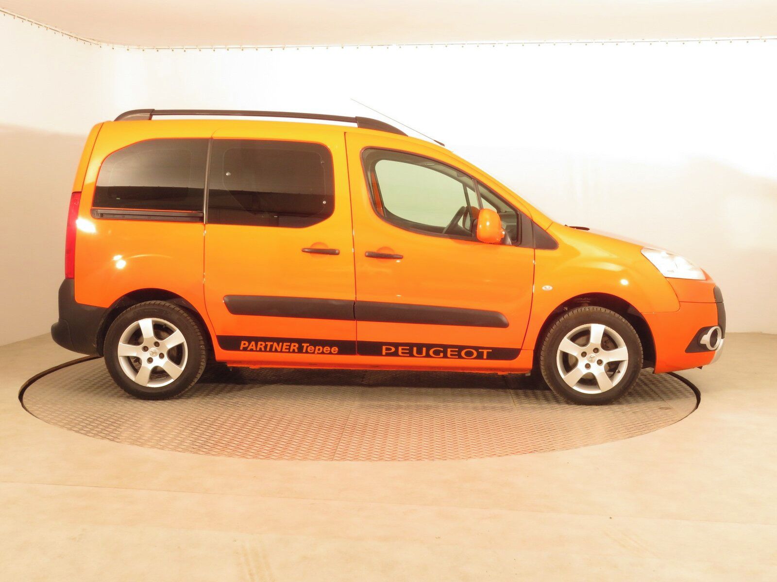 Peugeot Partner, 1.6 HDi, 5Míst, ČR - fotka 6