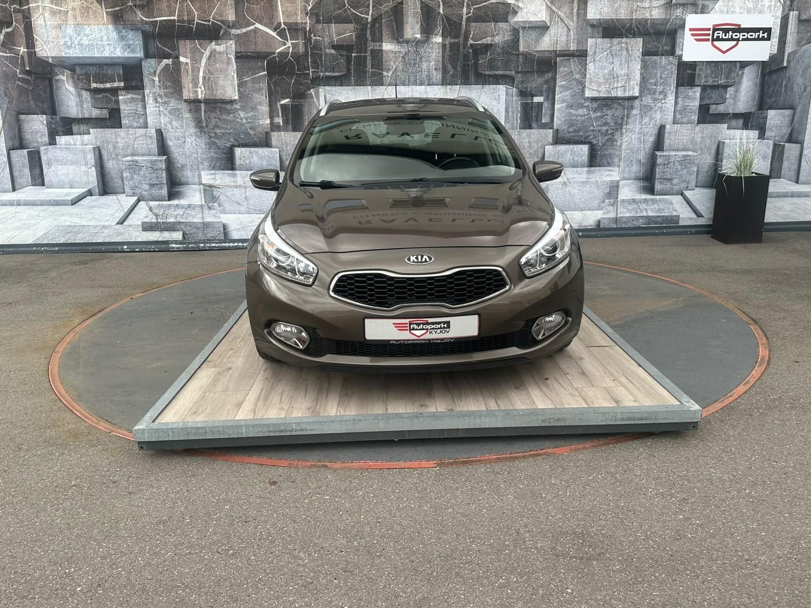 Kia Cee´d, 1.4LPG, 73KW, EXCELLECE - fotka 2