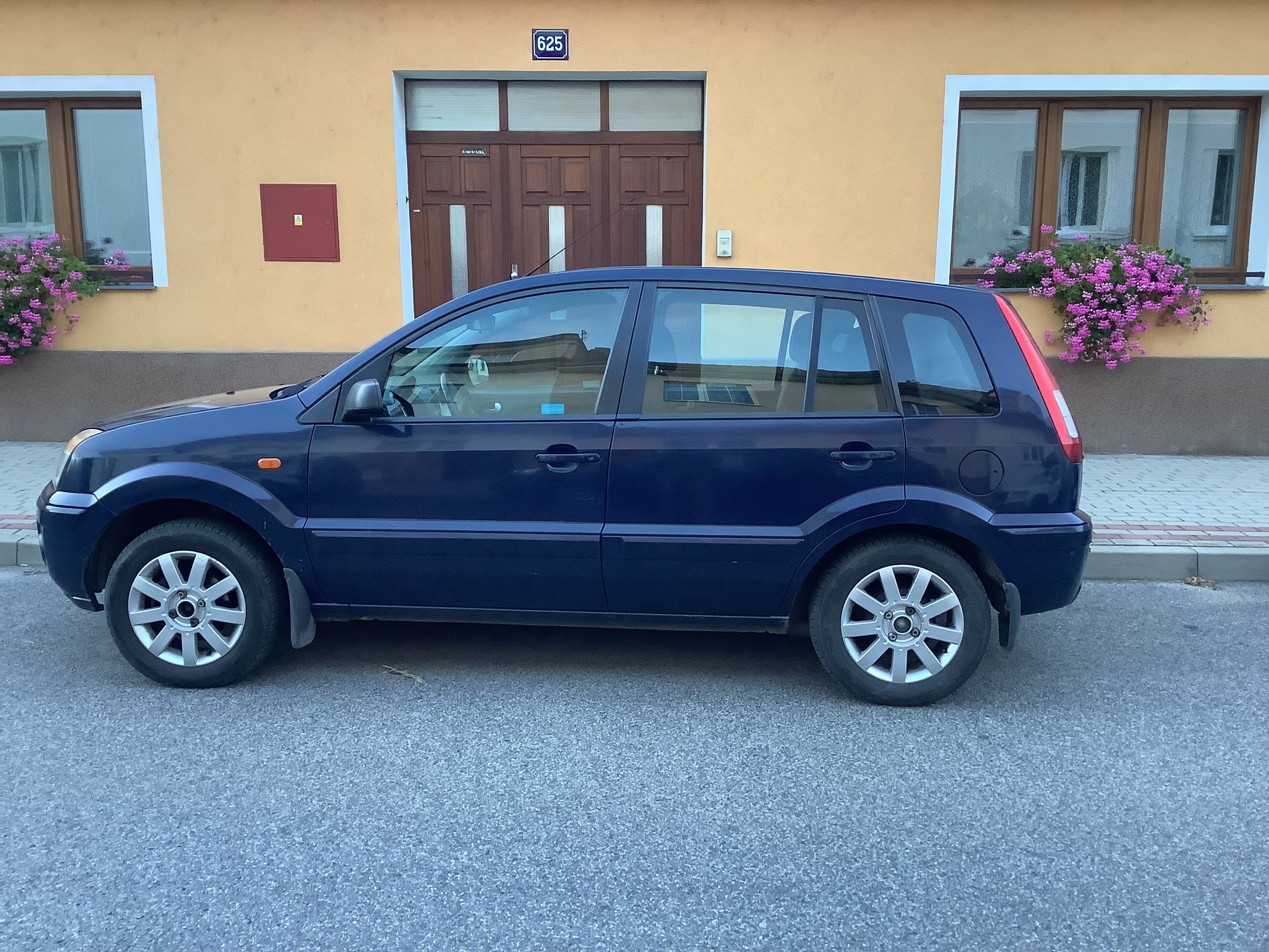 Ford Fusion, Ford Fusion 1.4i benzín - fotka 3