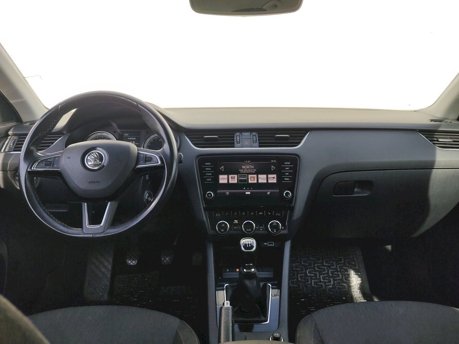 Škoda Octavia, Style 1,6 Tdi 85 Kw - fotka 5