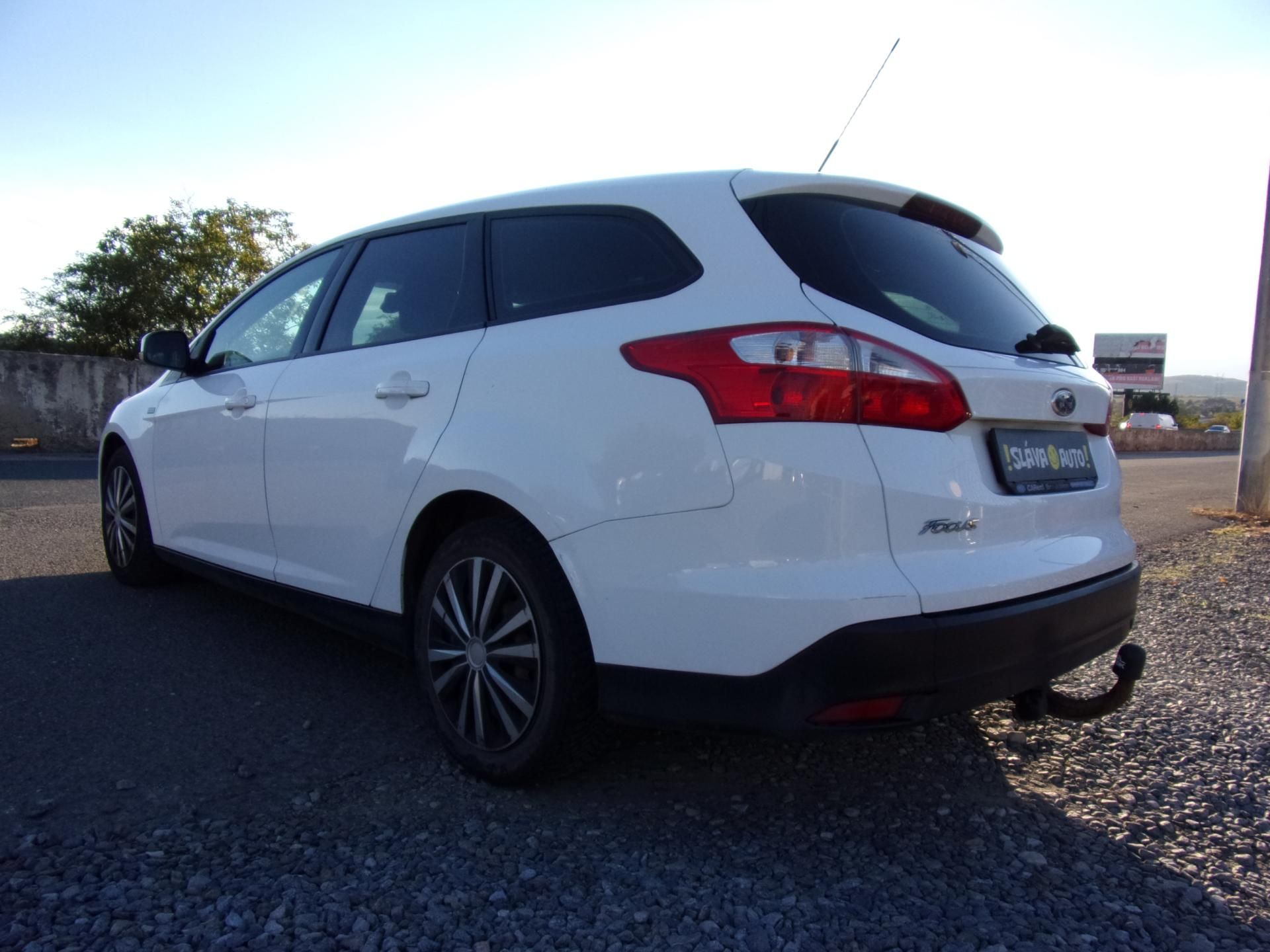 Ford Focus, 1.6 TDCi 70kW ČR TAŽNÉ VÝHŘEVY - fotka 3