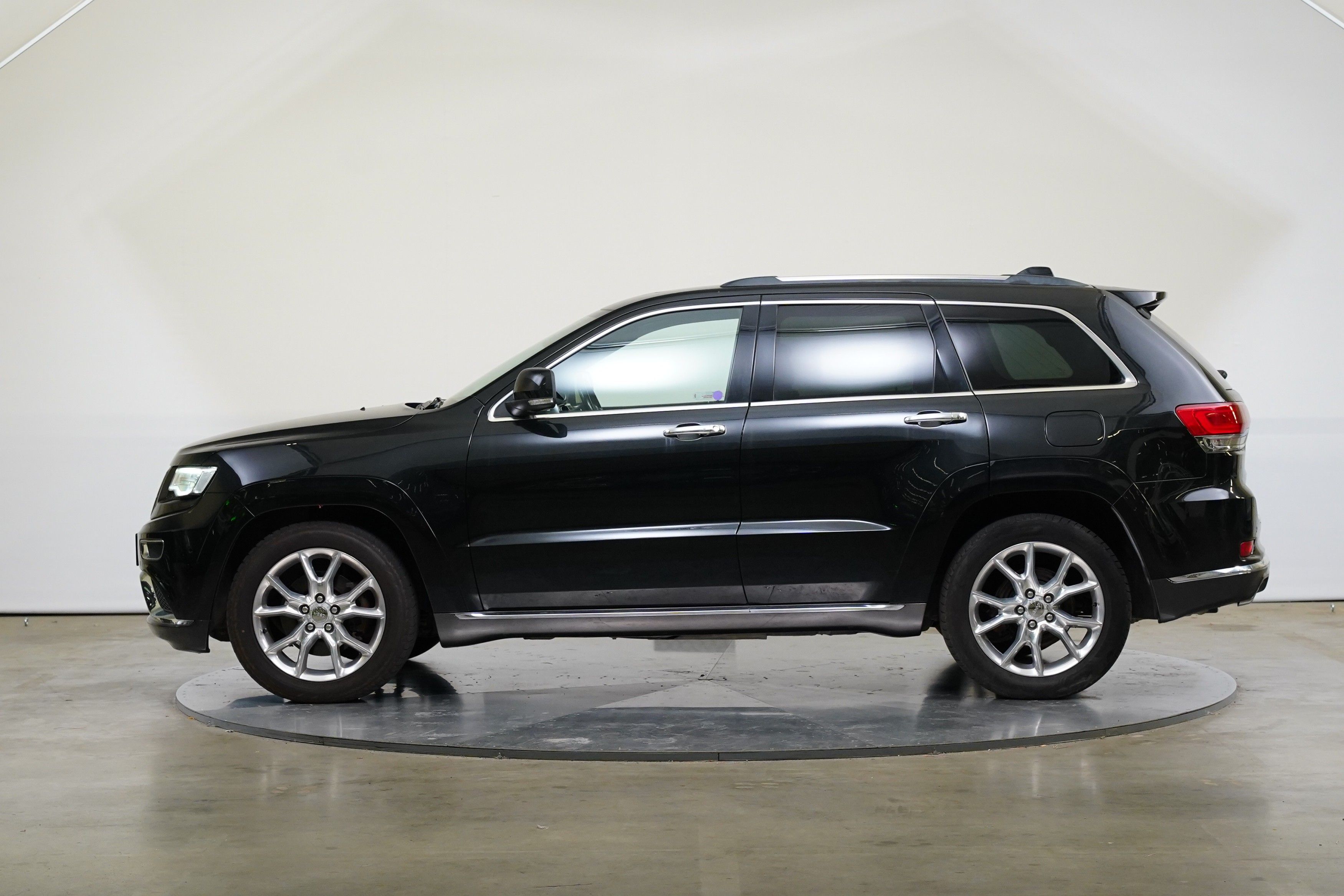 Jeep Grand Cherokee, 3.0 CRD 184 kW Summit - fotka 3