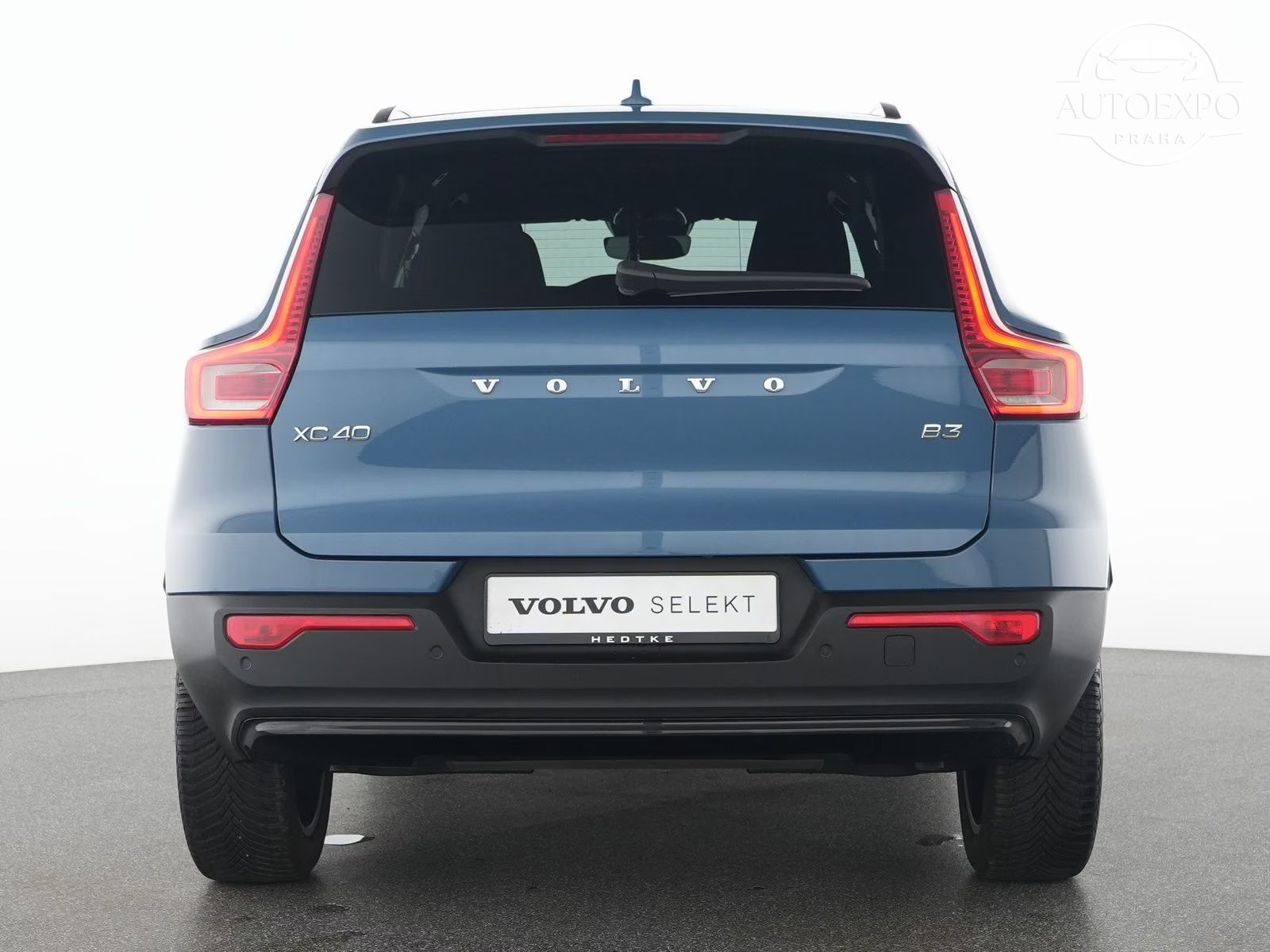 Volvo XC40, B3 Plus Dark - fotka 5