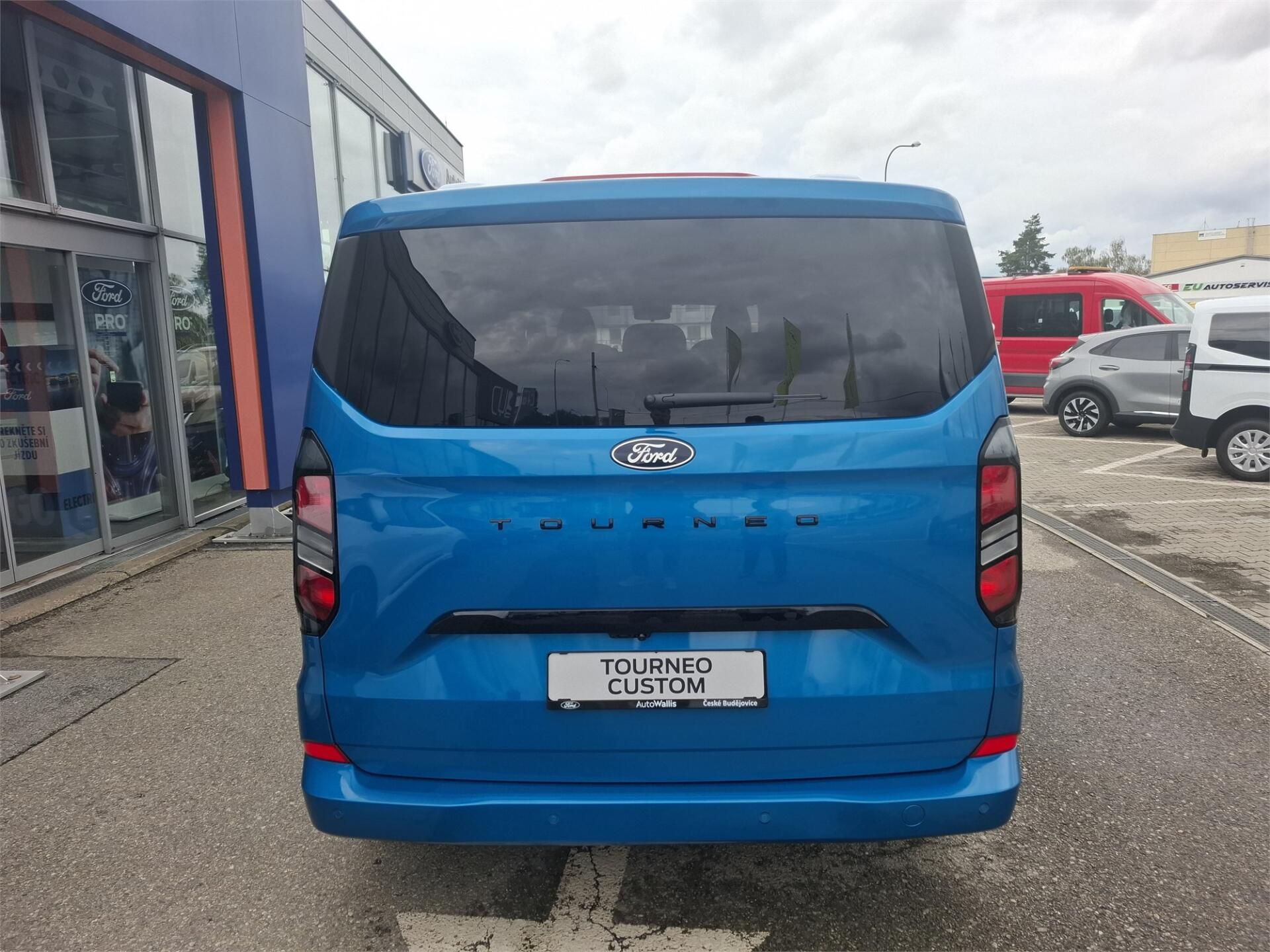 Ford Tourneo Custom, Titanium L2, Tourneo, 2.0 EcoB - fotka 4