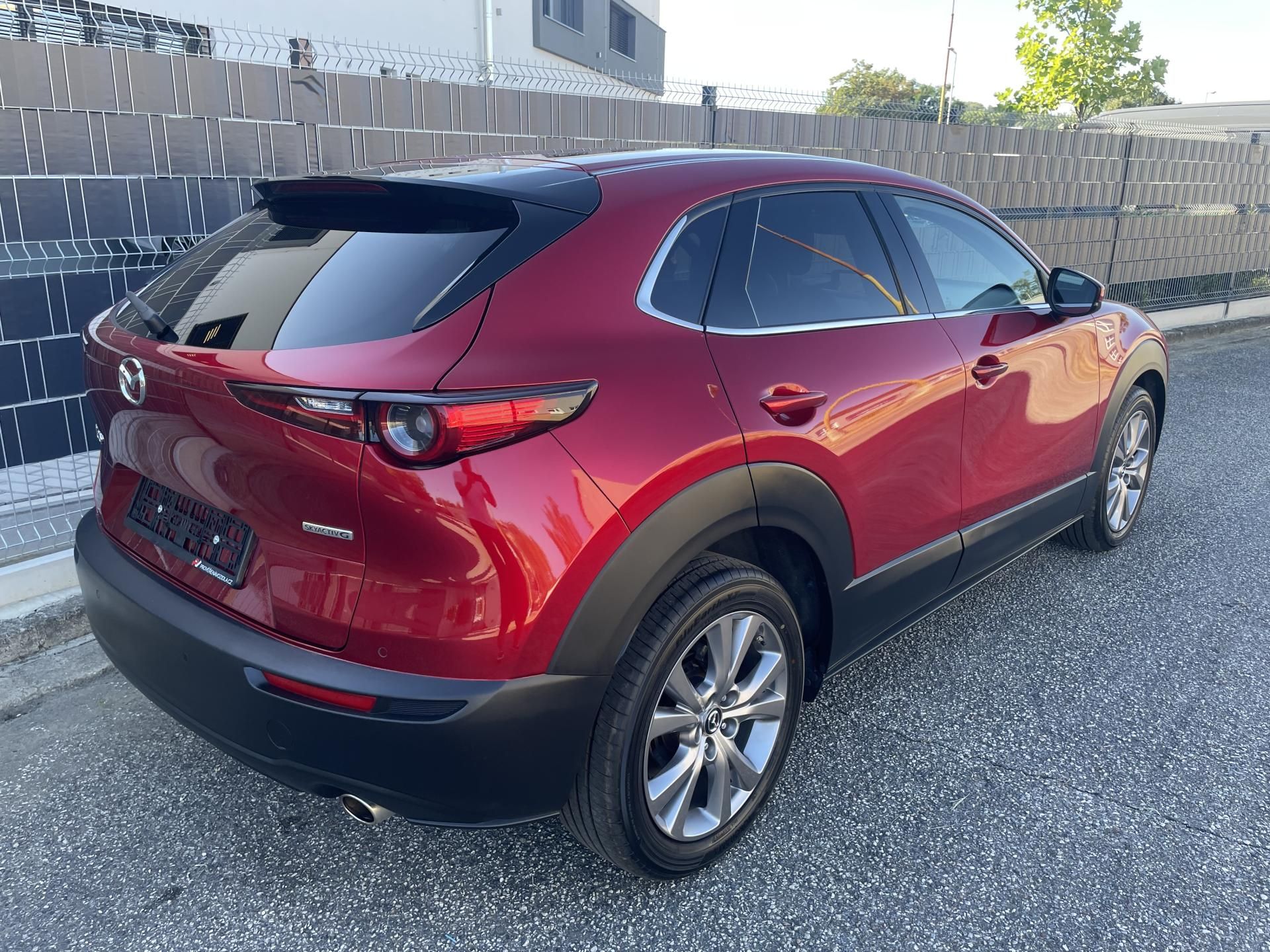 Mazda CX-30, 2.0 SKYACTIV-G 110 kW COSMO - fotka 4