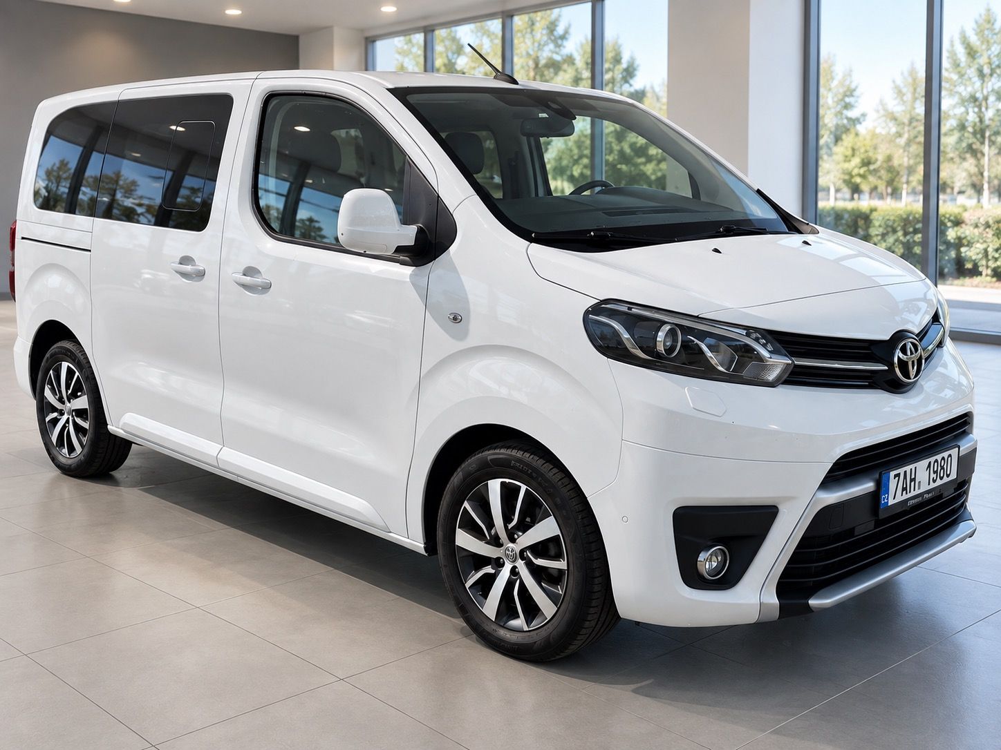 Toyota Proace, Toyota Proace Verso 2.0 diesel - fotka 4