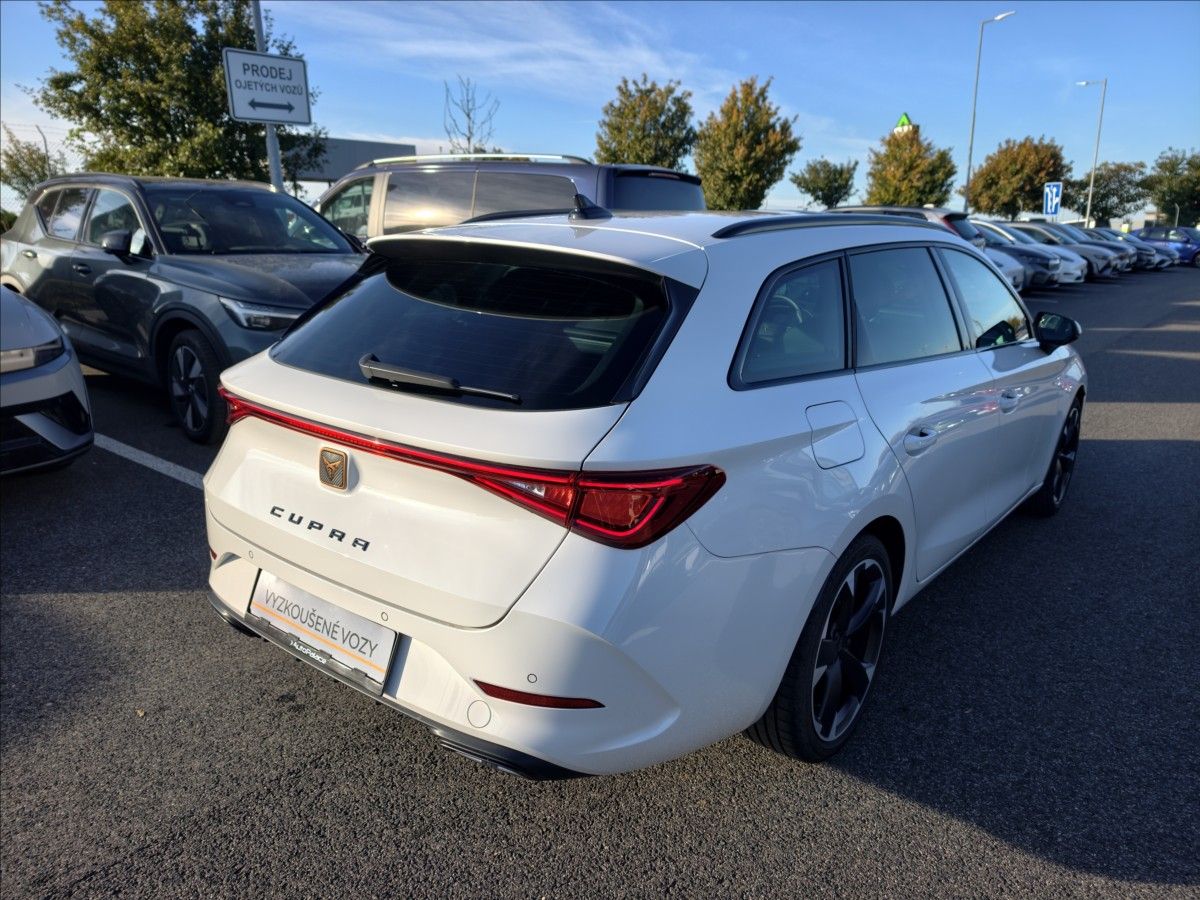 Cupra Leon, 1,5 TSI SP 110kW - fotka 2