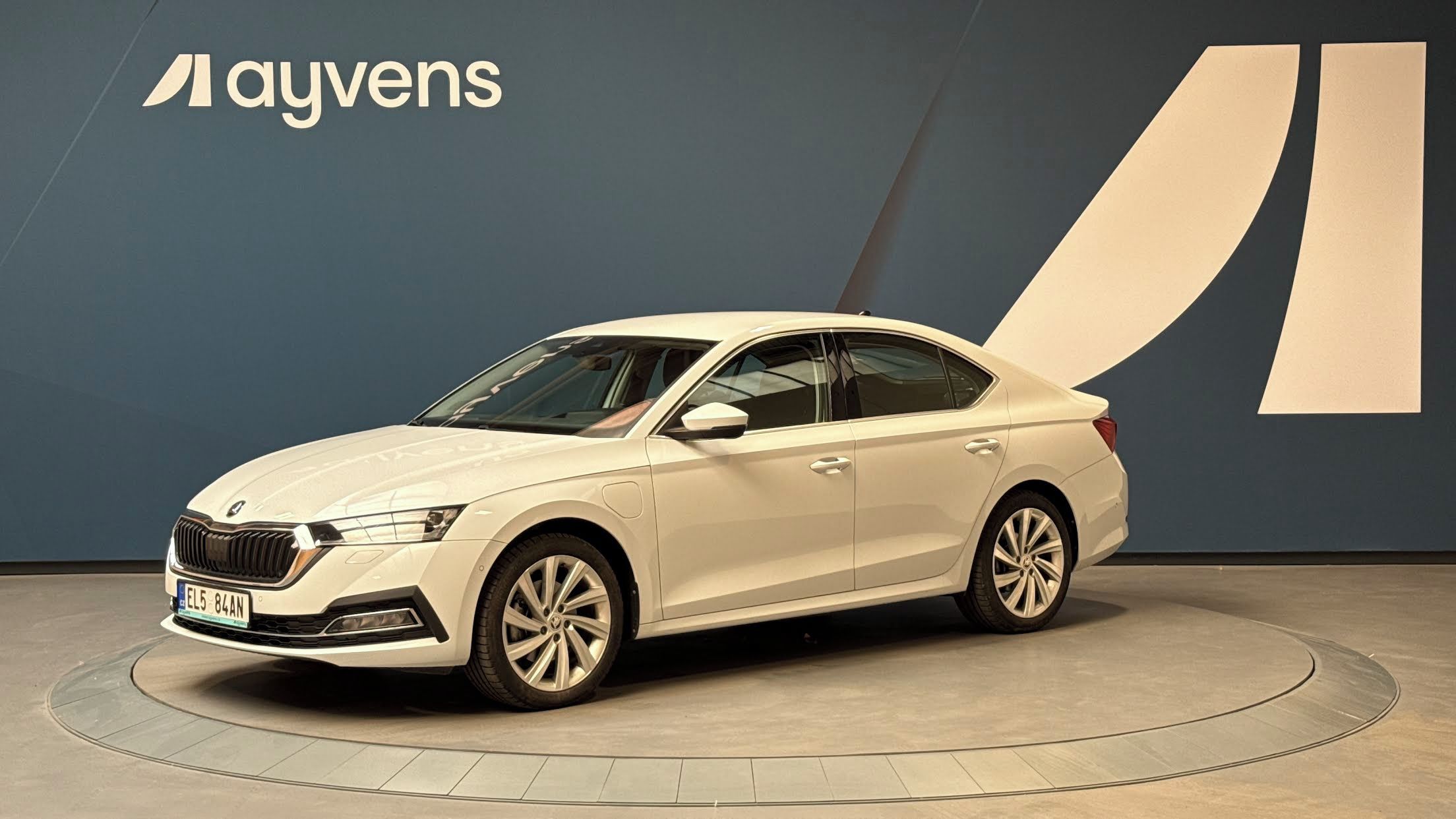 Škoda Octavia, 1.4 TSI iV 150 kW DSG Style - fotka 4