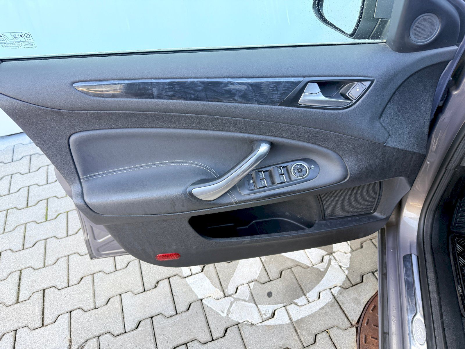 Ford Mondeo, 1.6T 118kW160PS - fotka 6