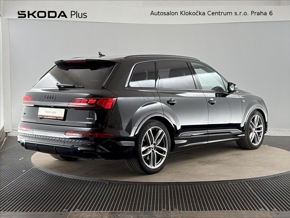 Audi Q7, eTFSI360 kW S-line Quattro 8TT - fotka 2