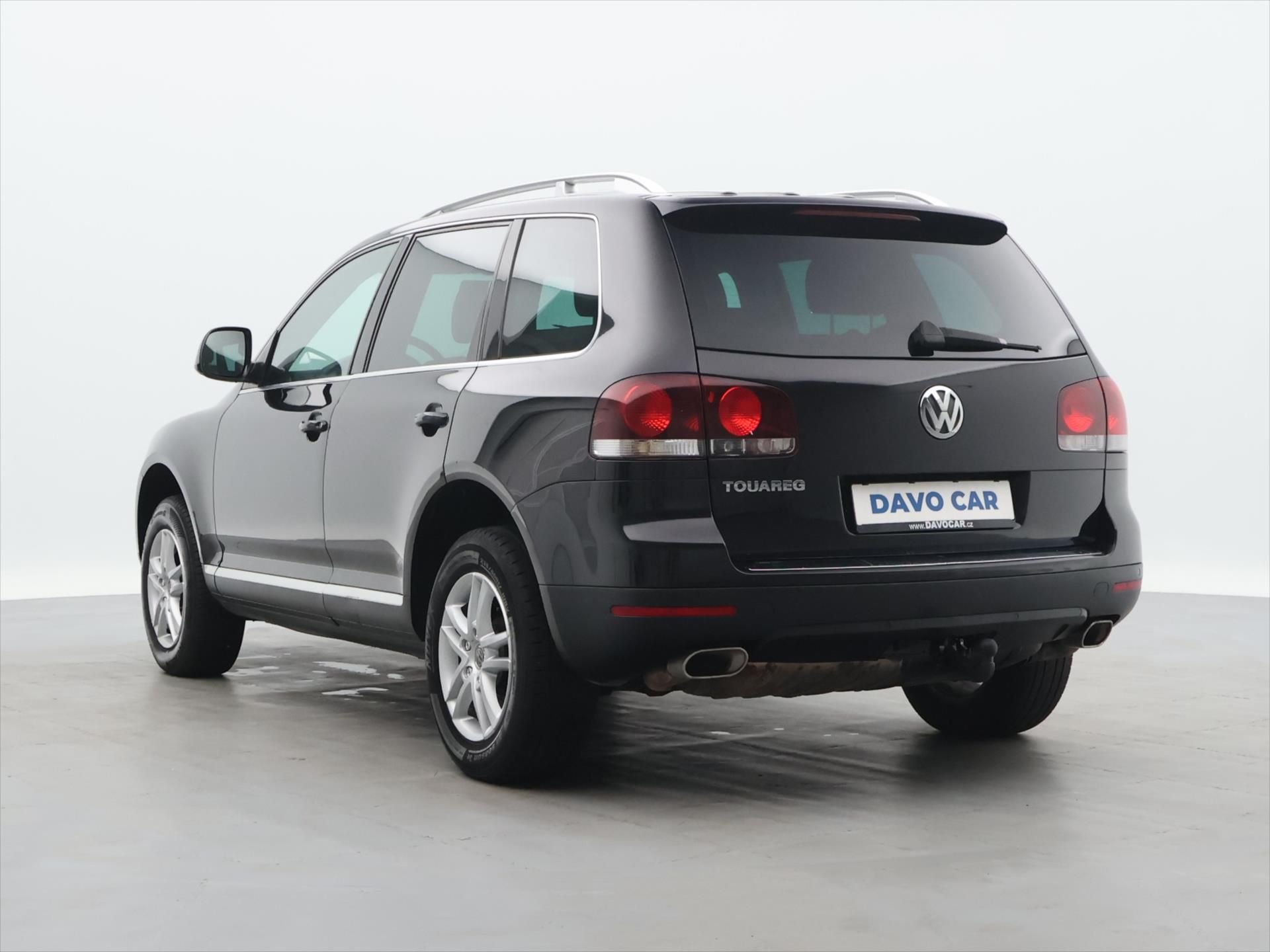 Volkswagen Touareg, 3,0 TDI V6 176kW Tiptronic CZ - fotka 5