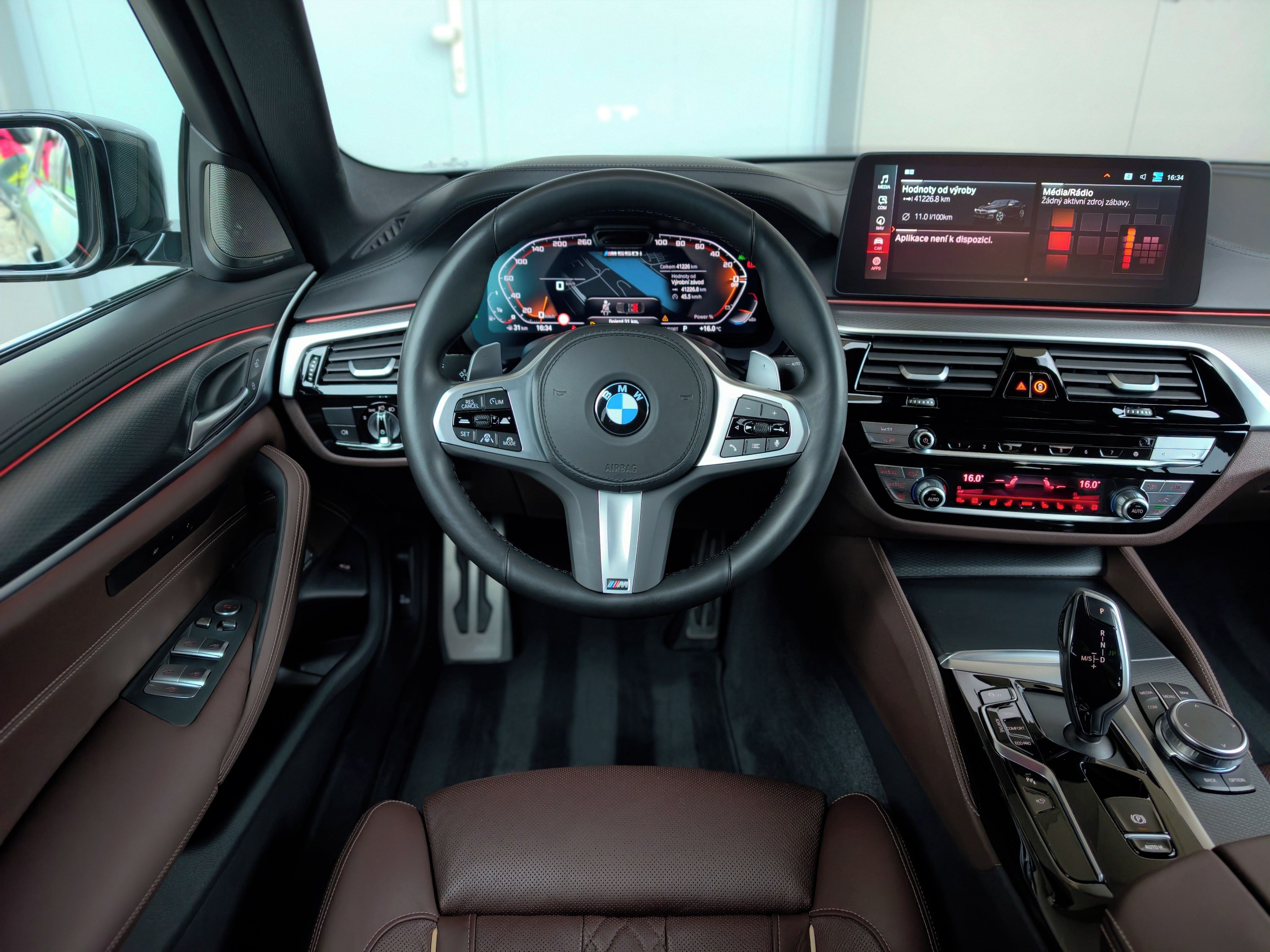 BMW Řada 5, M550ix V8|390kW|Laser|PPF|DPH - fotka 4