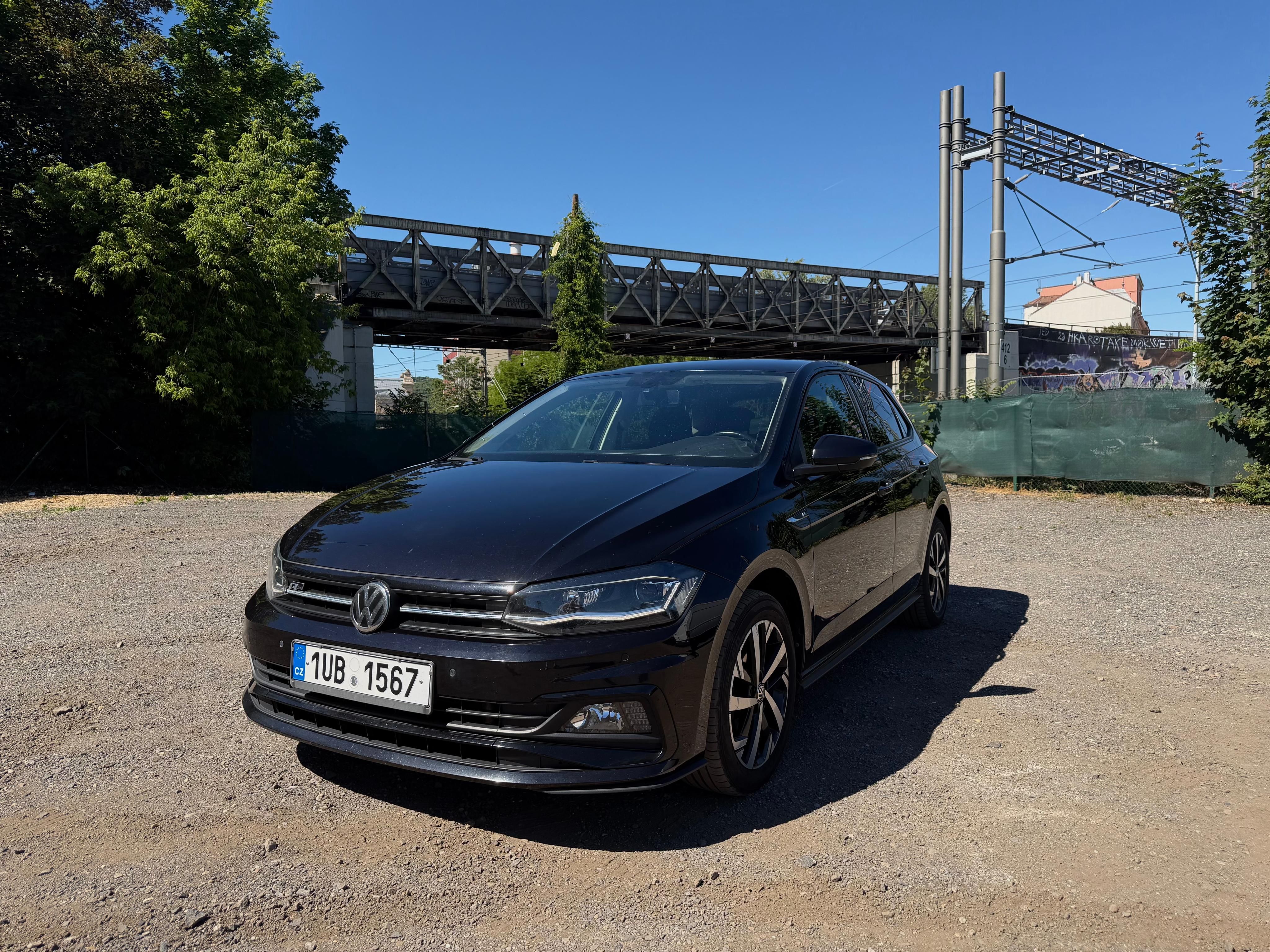 Volkswagen Polo, VW POLO 1.6TDI R-Line - fotka 3