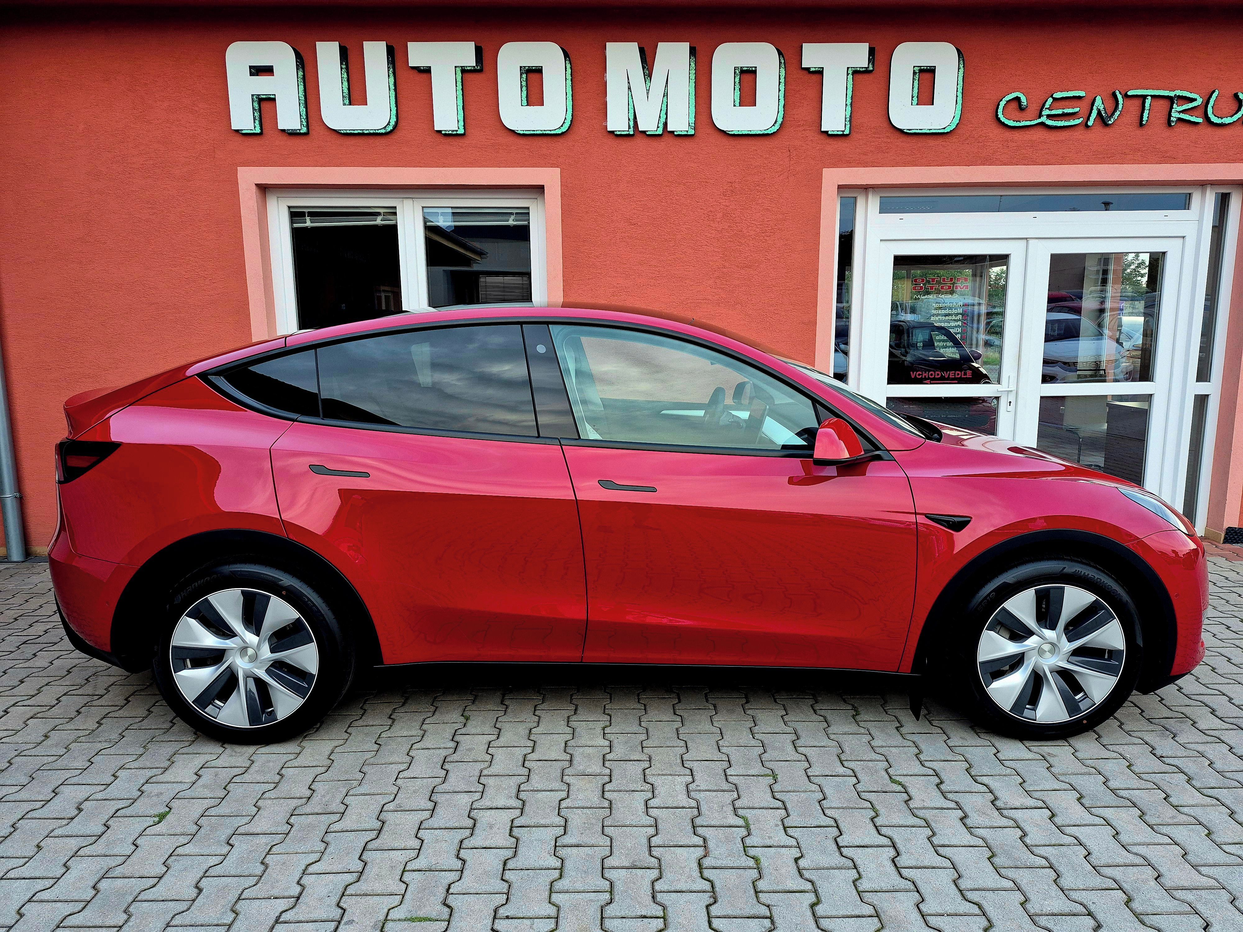 Tesla Model Y, Dual Motor 378 kW SOH 93,9% - fotka 6