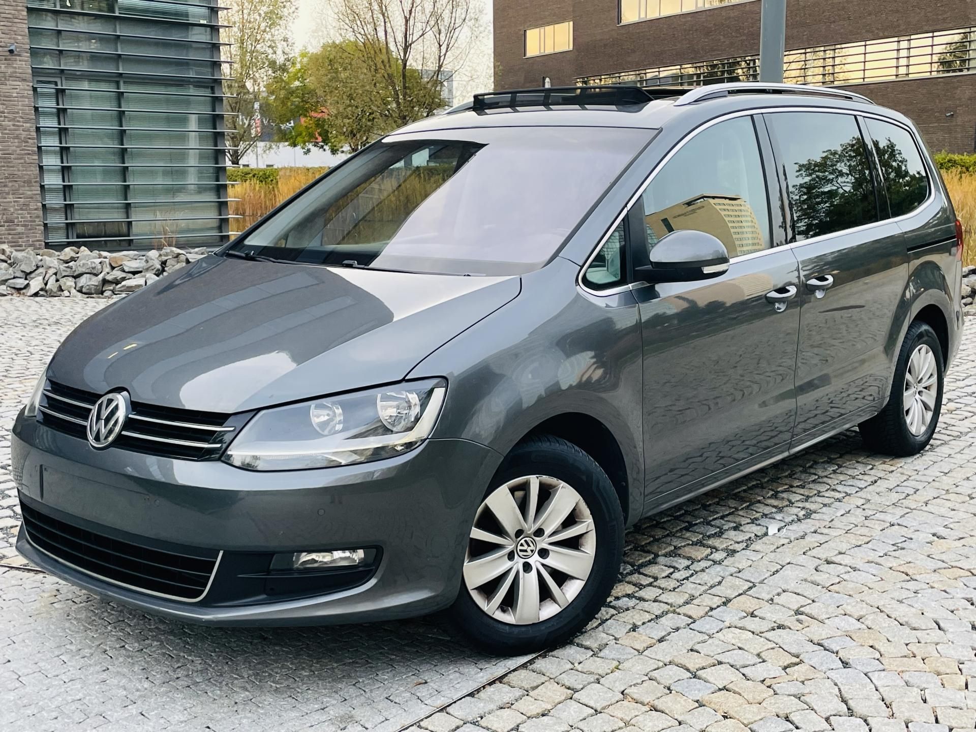 Volkswagen Sharan, 2.0TDI MAN 7MÍST TAŽNÉ KAMERA - fotka 2