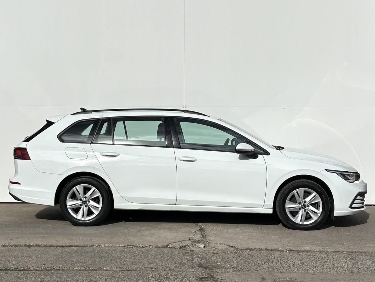 Volkswagen Golf, 2.0 TDI 110kW Life - fotka 3
