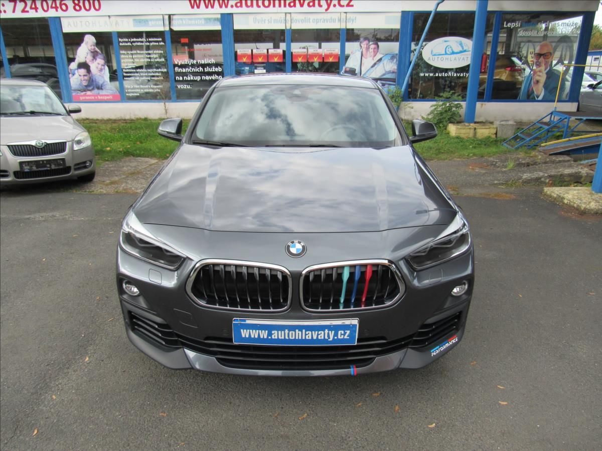 BMW X2, 1,5 T sDrive 18I 103kW - fotka 2