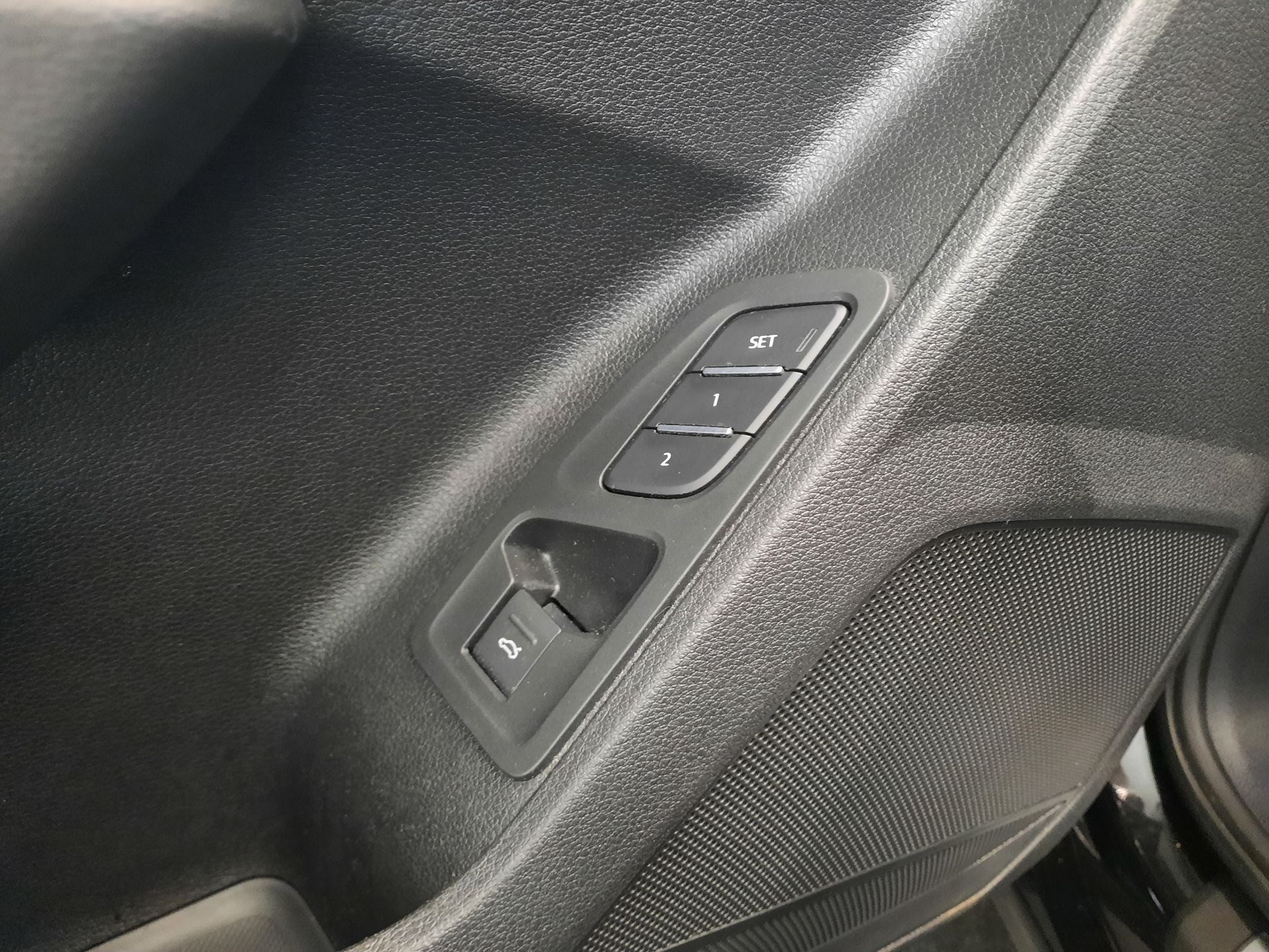 Audi Q3, 35 TDI quattro (110kW/150k) S - fotka 6