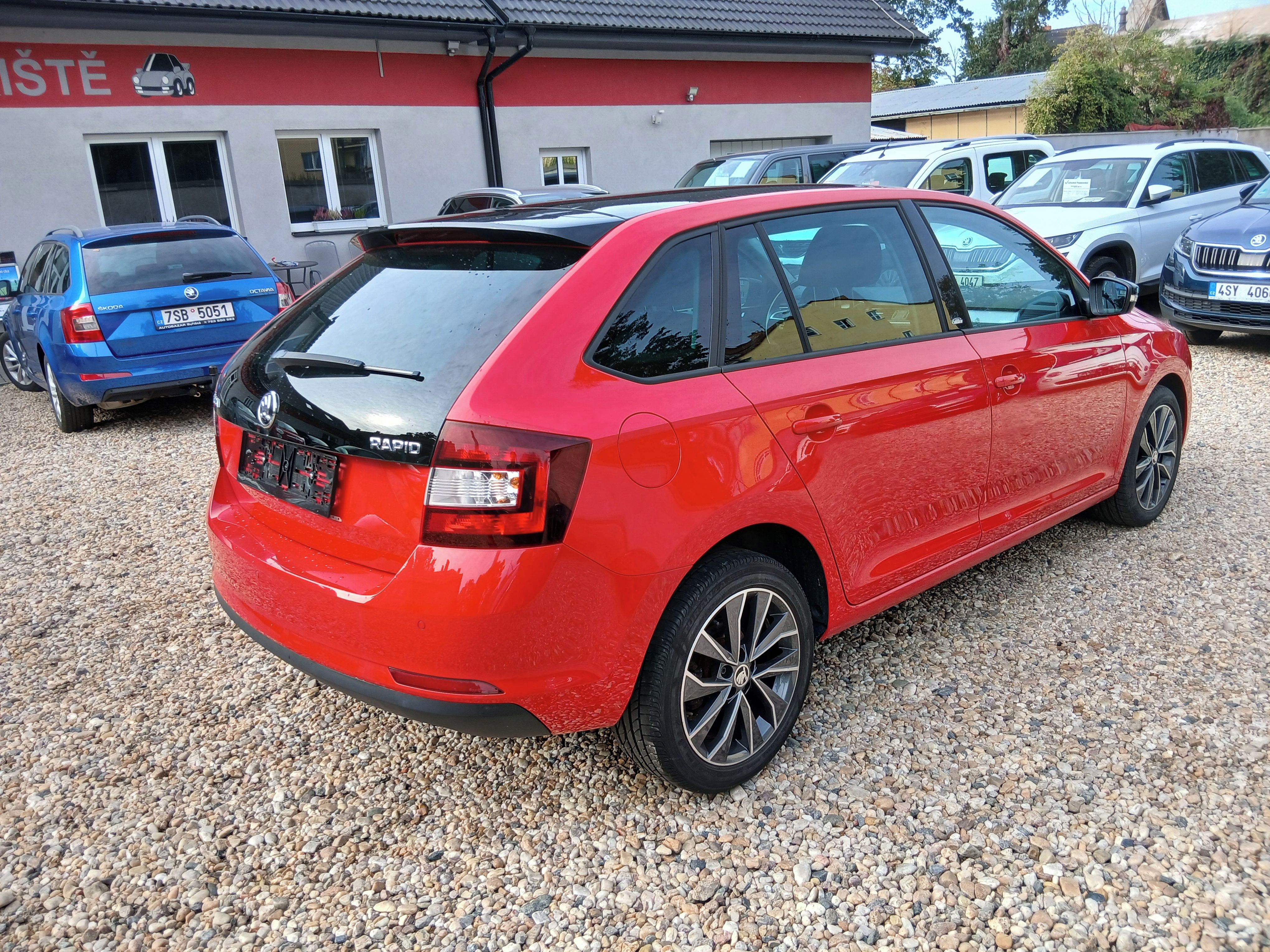 Škoda Rapid, 1.4TDi 66KW DSG Edition Panora - fotka 5