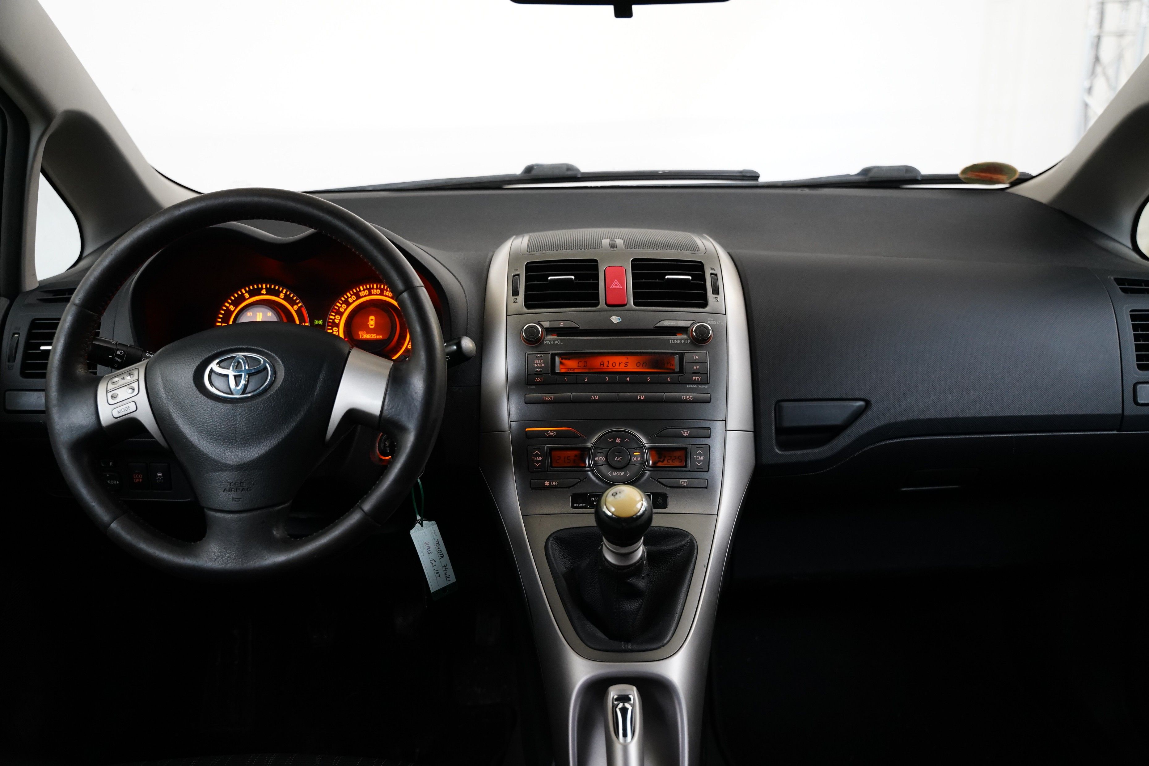 Toyota Auris, 1.33 VVT- i 74 kW Life - fotka 5