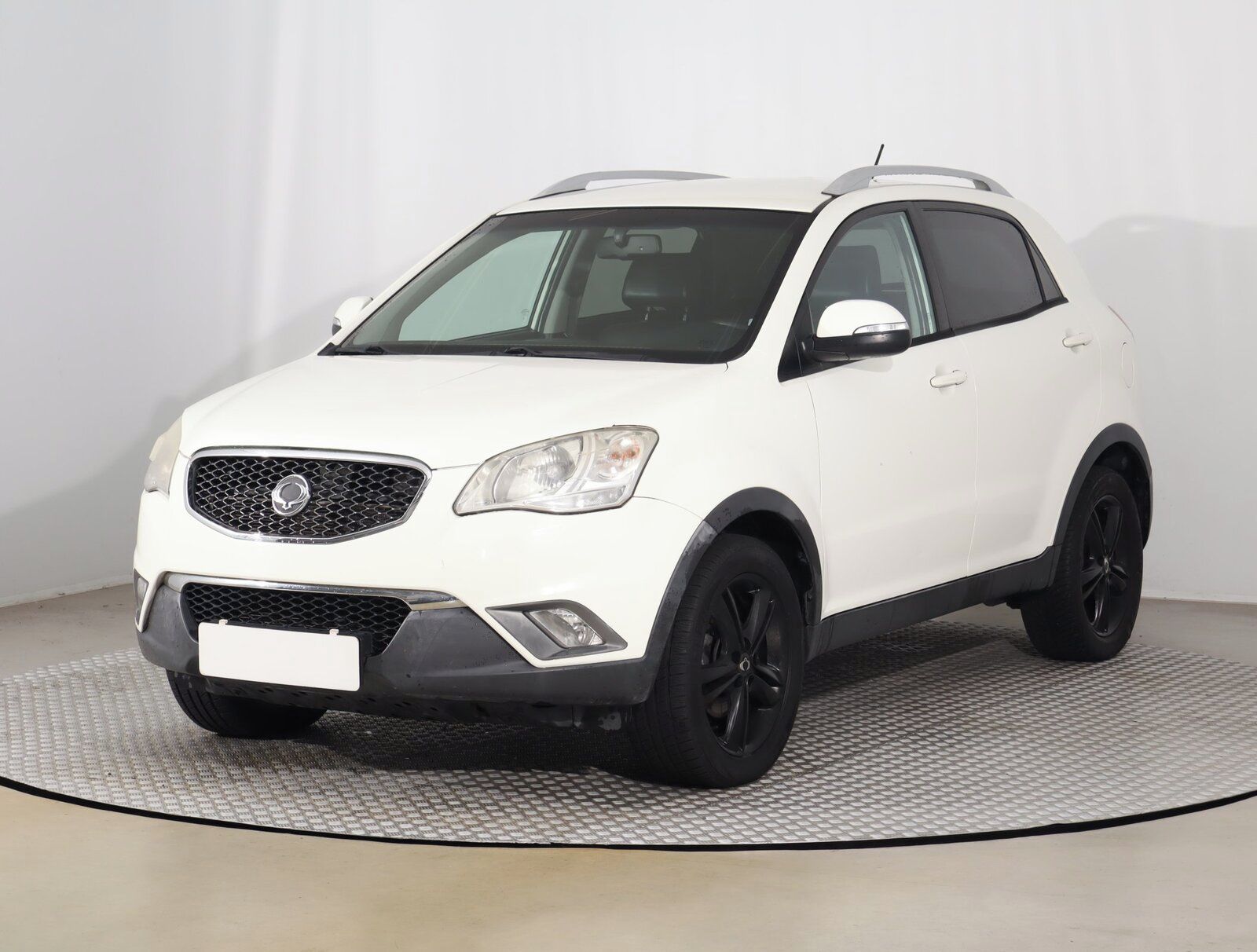 SsangYong Korando, 2.0 e-XDi, 4X4 - fotka 2