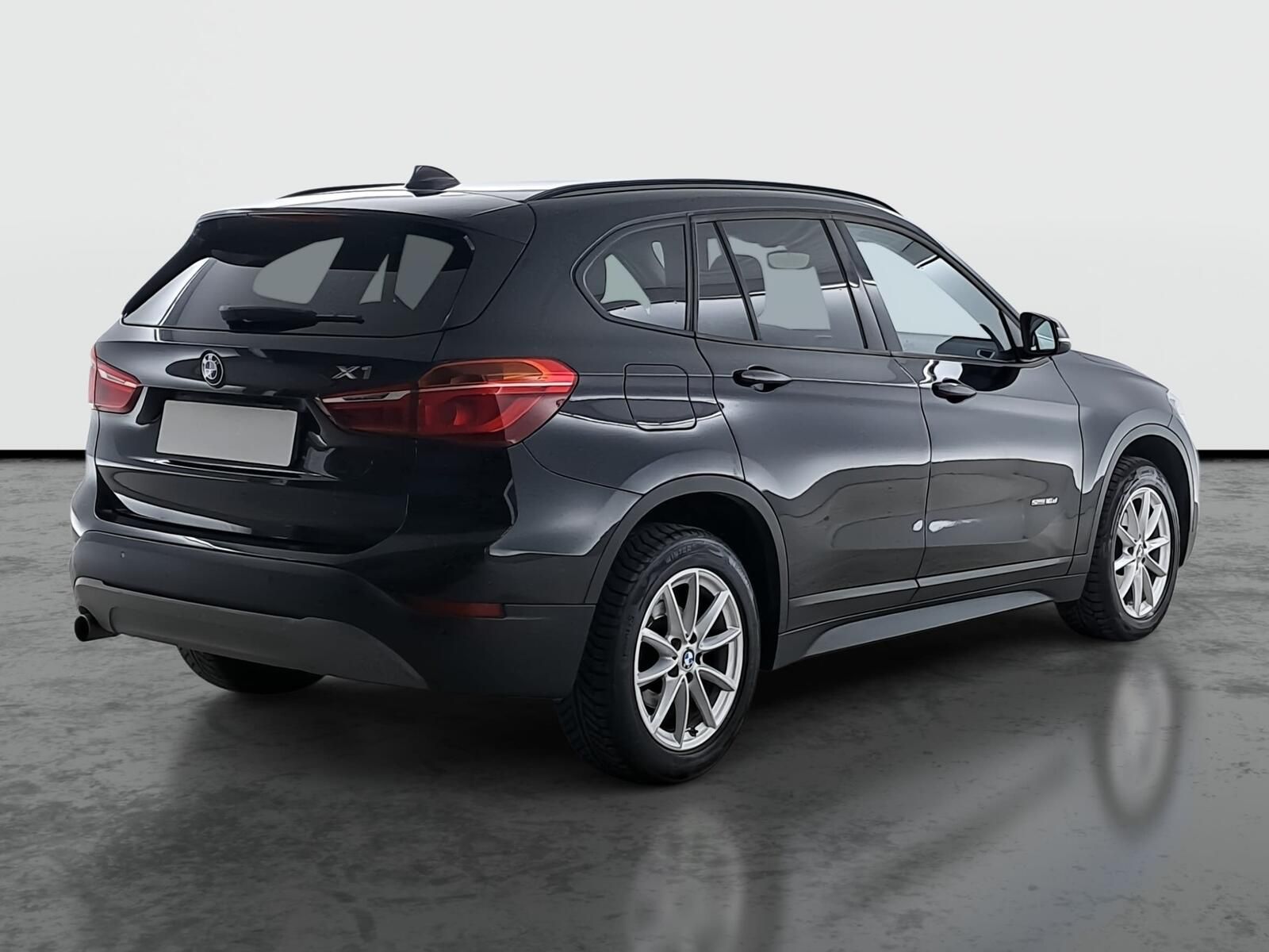 BMW X1, sDrive16d, Serv.kniha, Navi - fotka 5