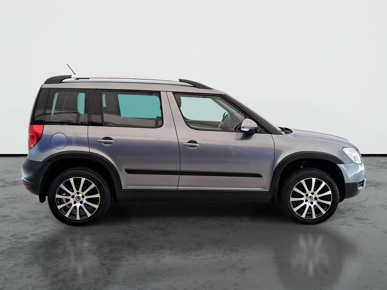 Škoda Yeti, 1.4 TSI, Serv.kniha - fotka 6