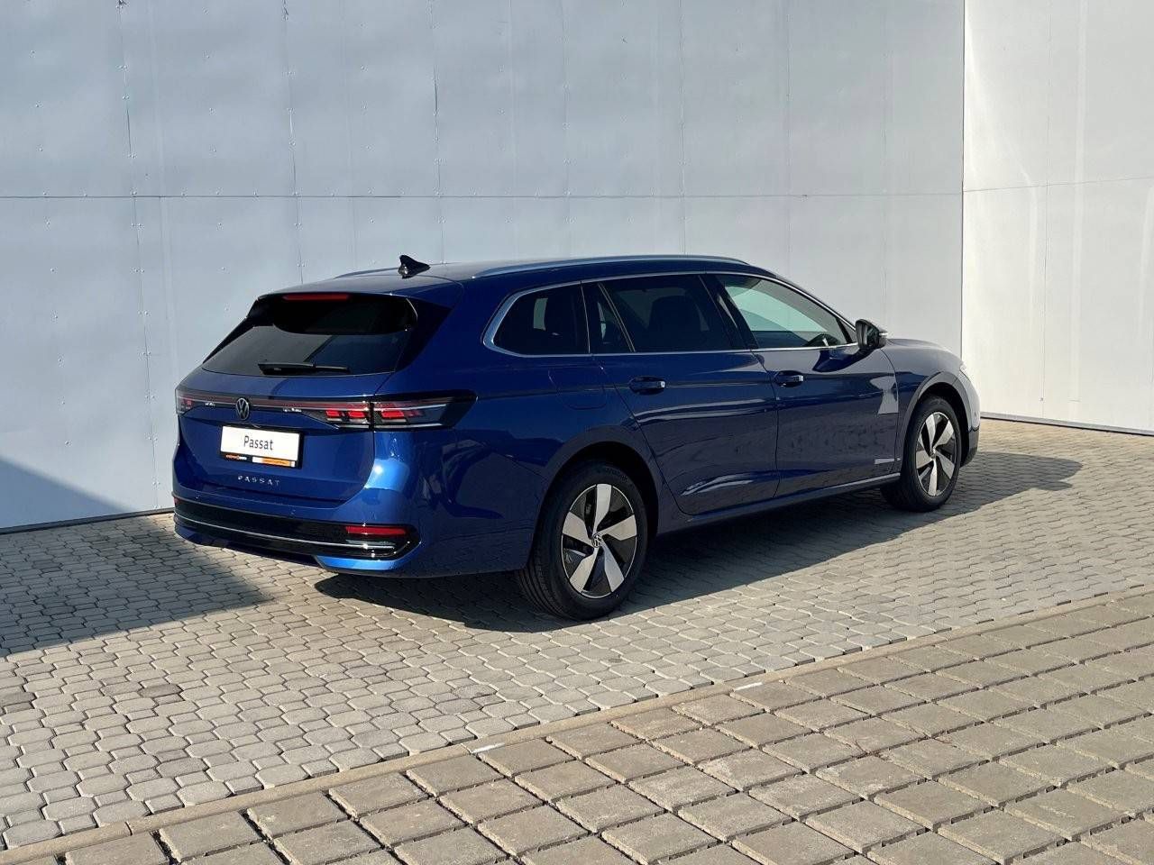 Volkswagen Passat, Style 7DSG 2,0TDI - fotka 2