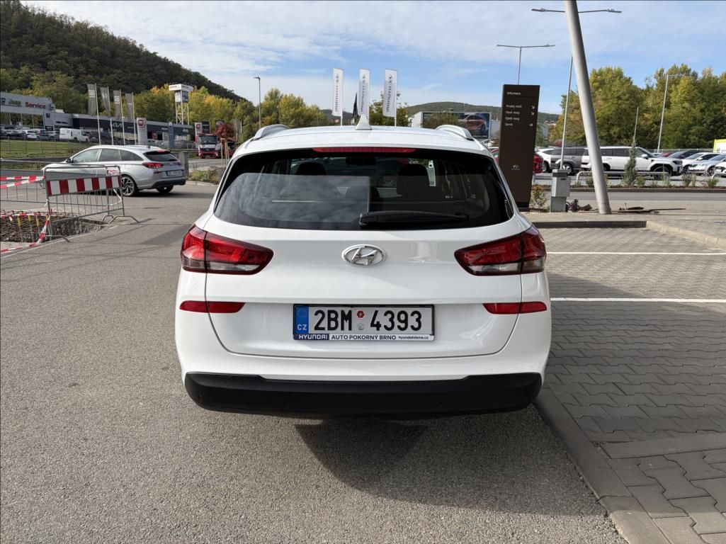Hyundai i30, 1,6 CRDi  WG Style - fotka 6
