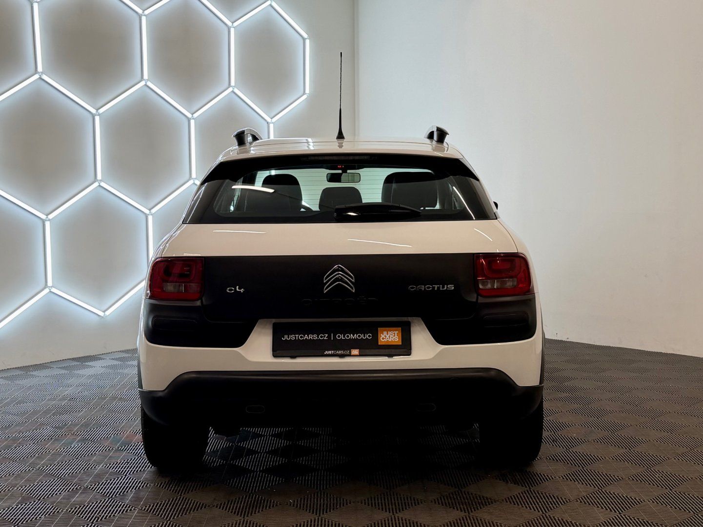 Citroën C4 Cactus, 1.2 PureTech 60kW/Feel Edition - fotka 6