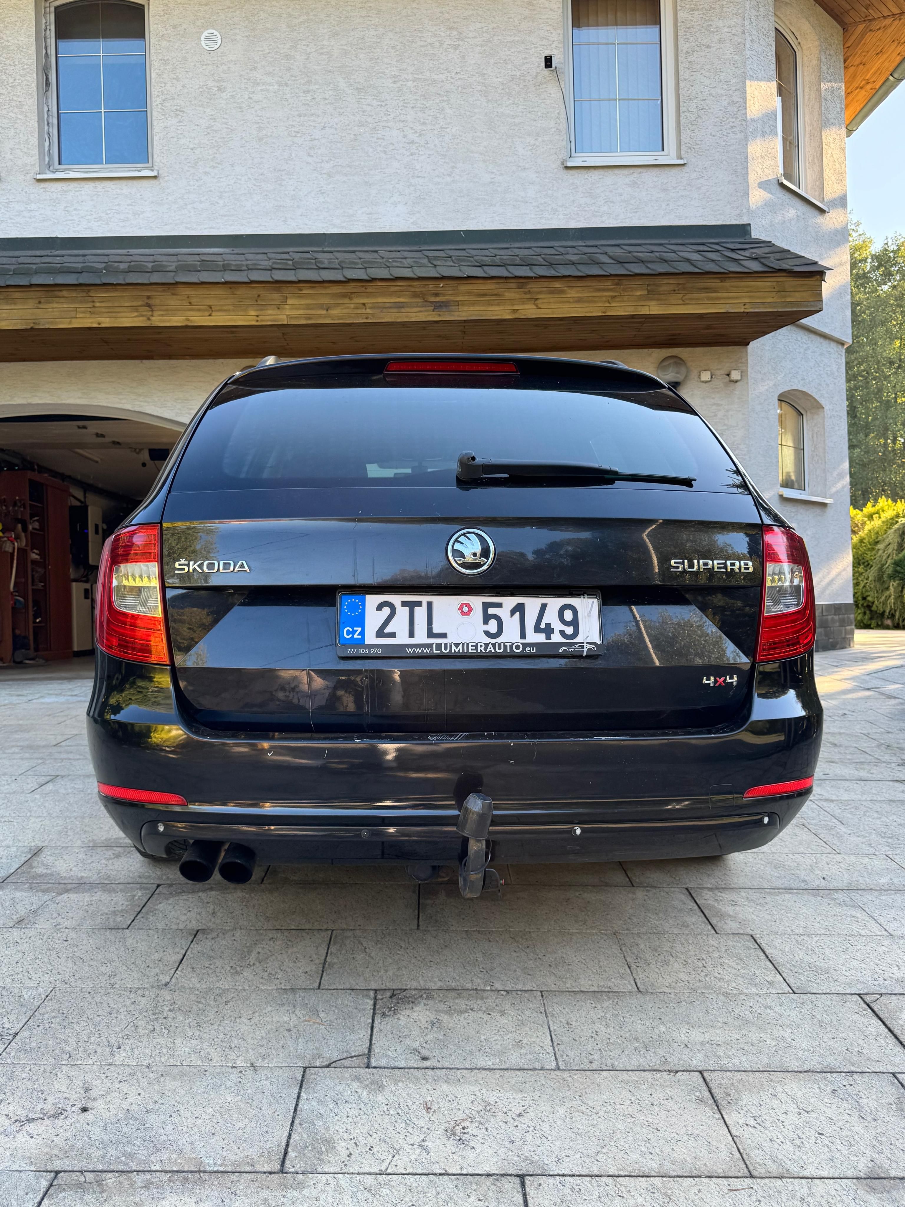 Škoda Superb, 1.majitel,2.0 TDI,4x4, Garáž. - fotka 5