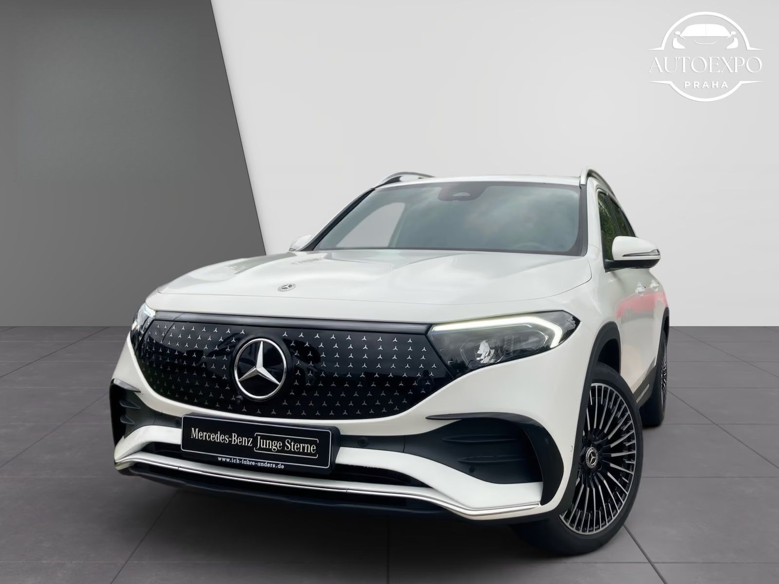 Mercedes-Benz EQB, 300 4M AMG*KAMERA*DISTRONIC
