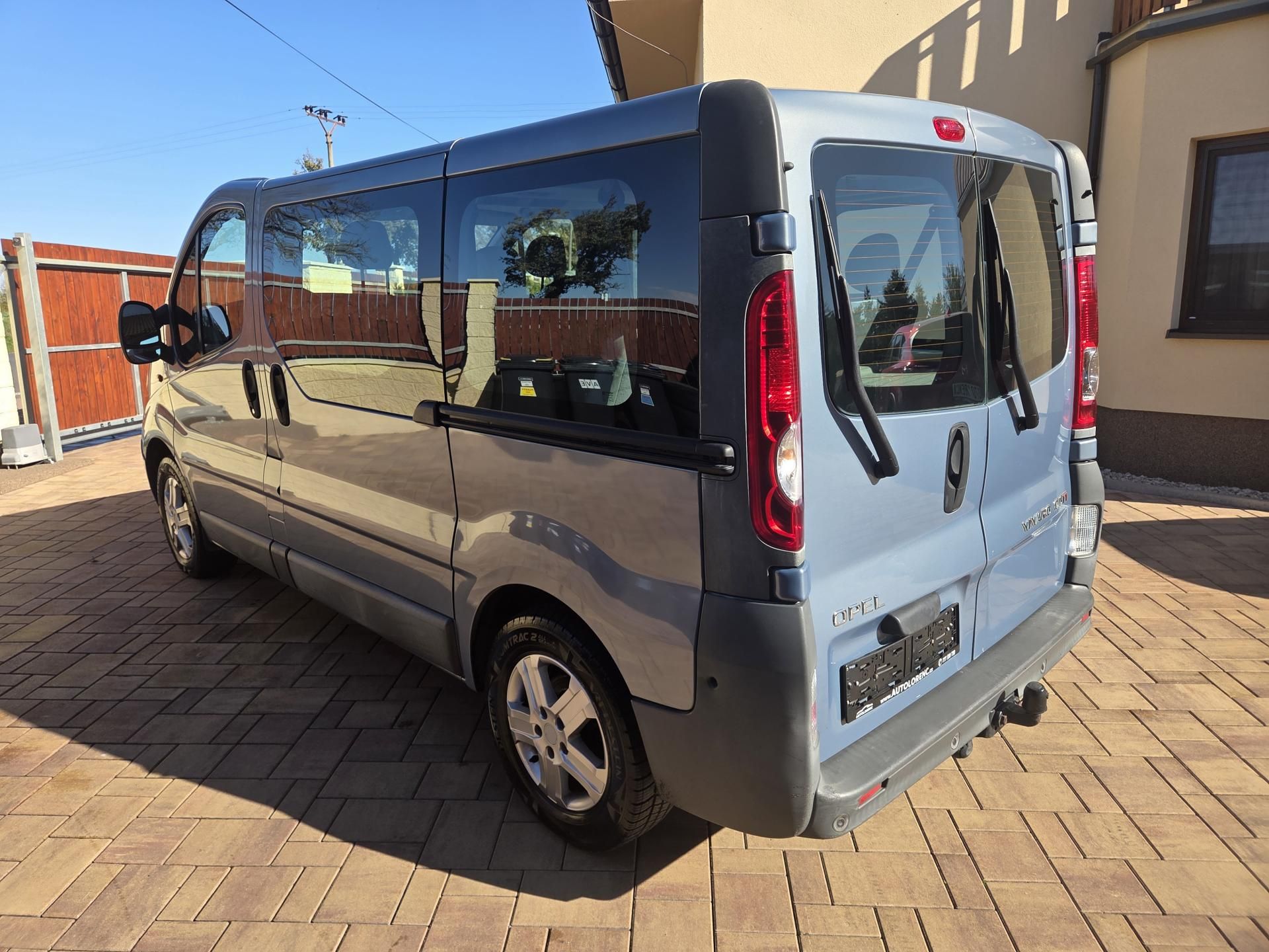 Opel Vivaro, 2.0CDTI 84kw 8Míst - fotka 5