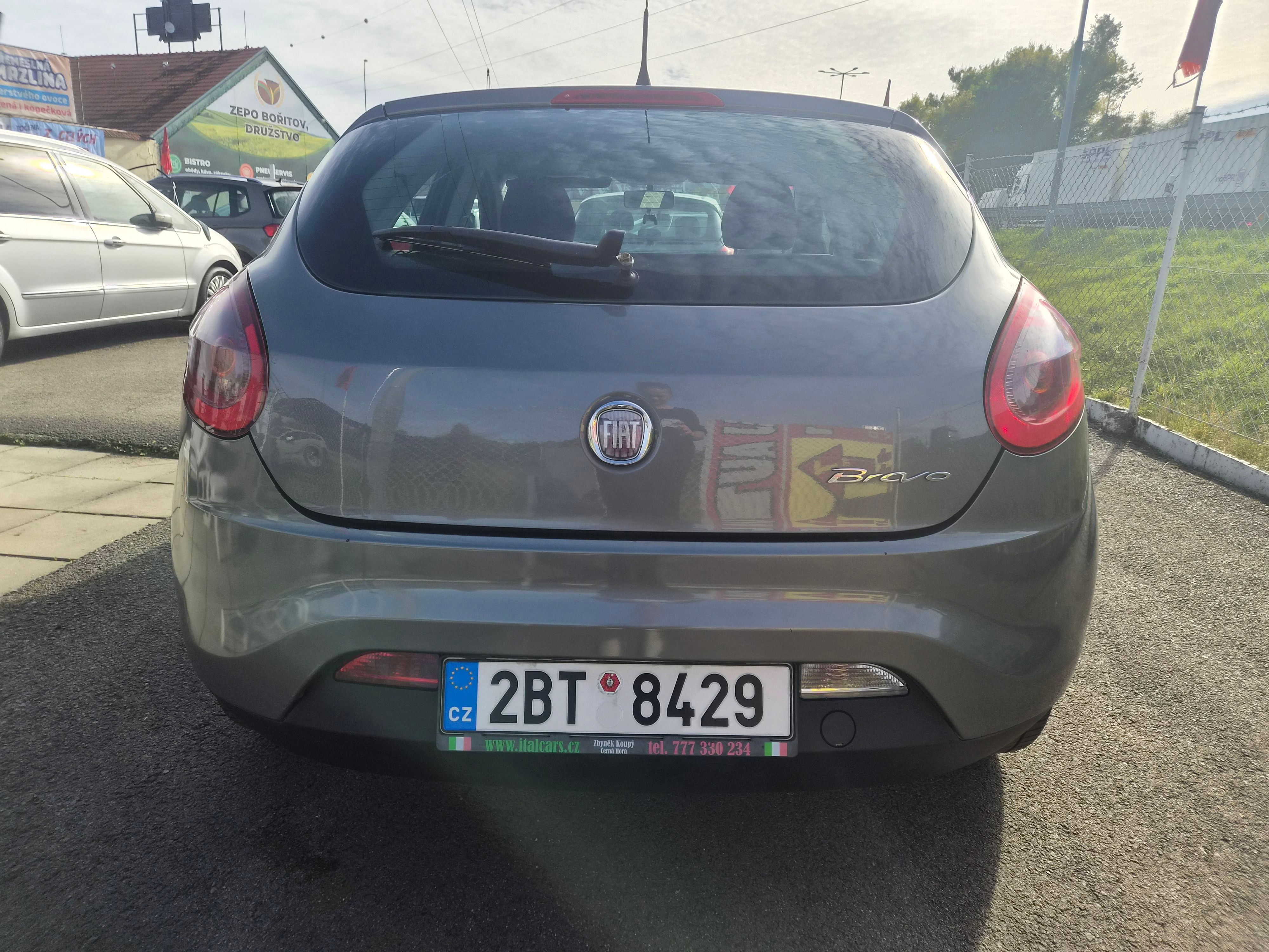 Fiat Bravo, 1,4  BENZIN 16V 66 KW - fotka 3