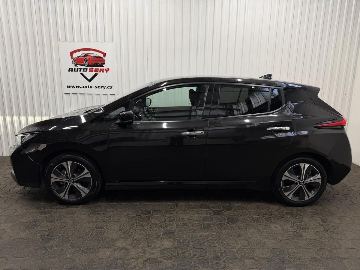 Nissan LEAF, N-CONNECTA 160kW 62kWh - fotka 4